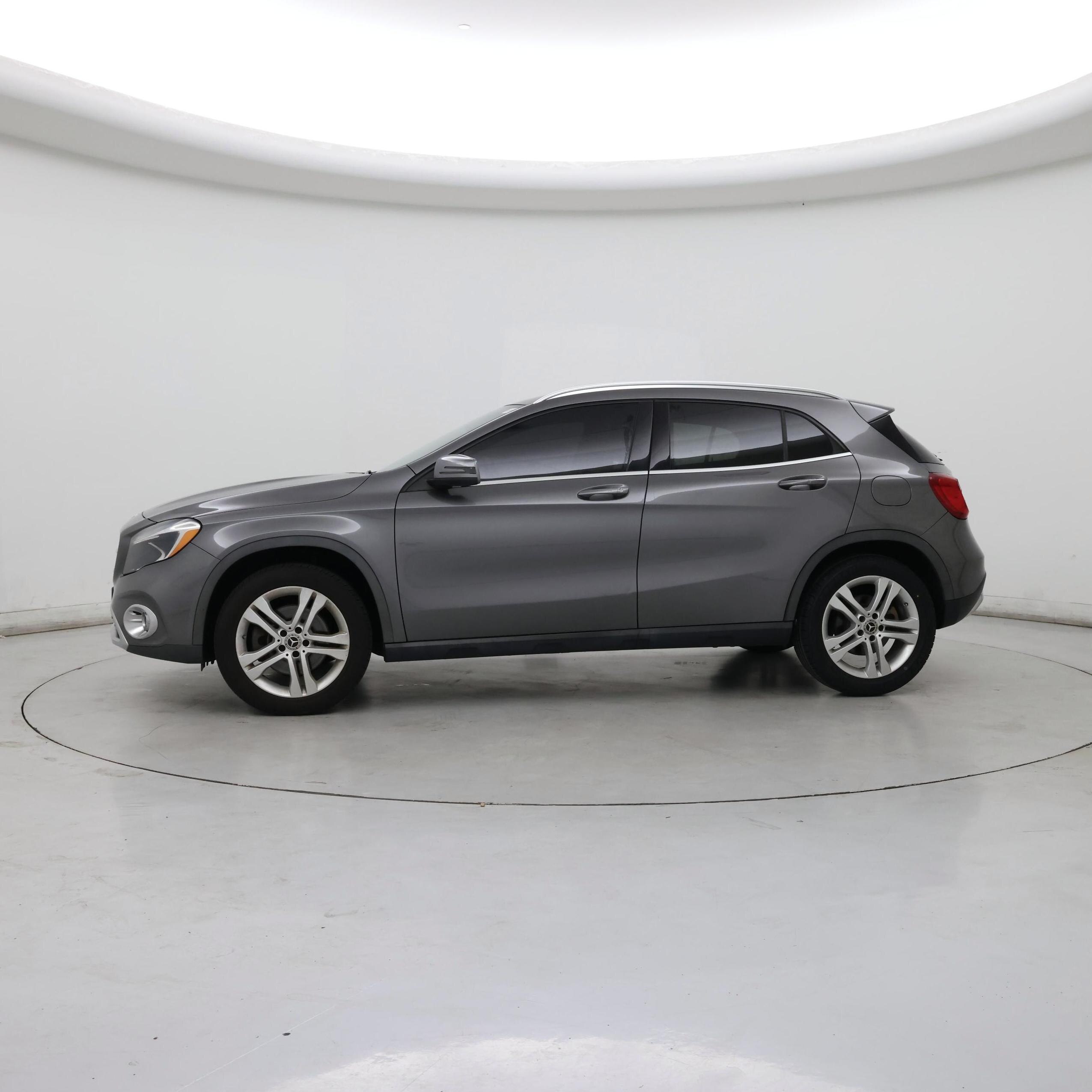 Thumbnail: 2018 Mercedes-Benz GLA - 3