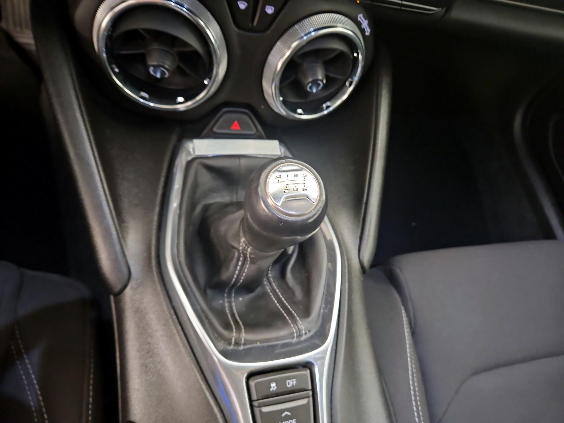 Thumbnail: 2016 Chevrolet Camaro - 17