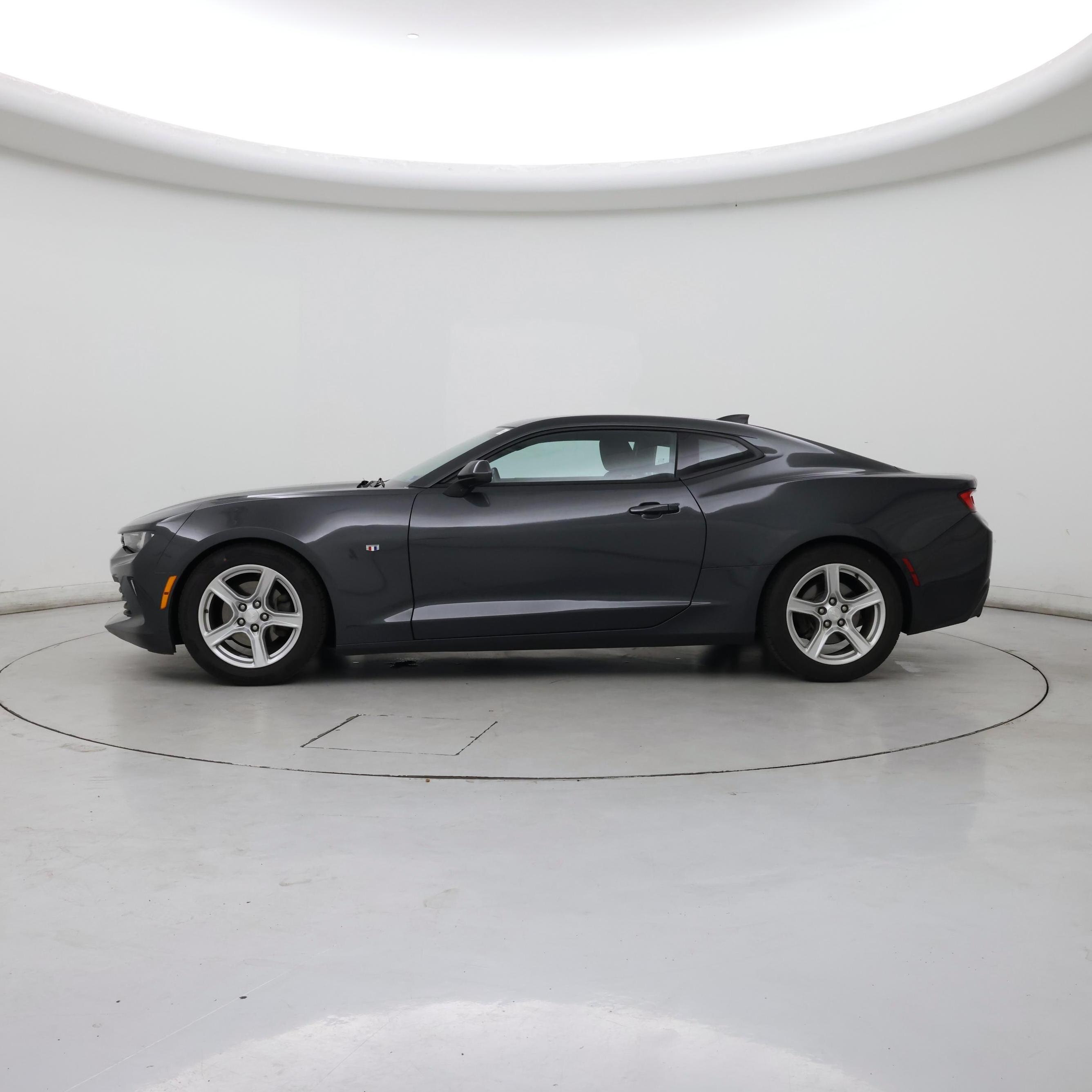 Thumbnail: 2016 Chevrolet Camaro - 3