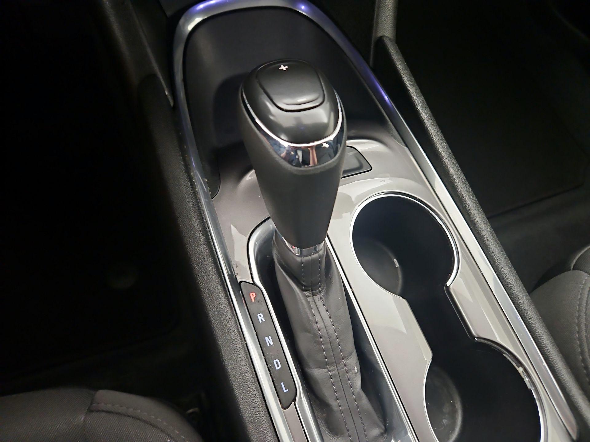 Thumbnail: 2019 Chevrolet Malibu - 17