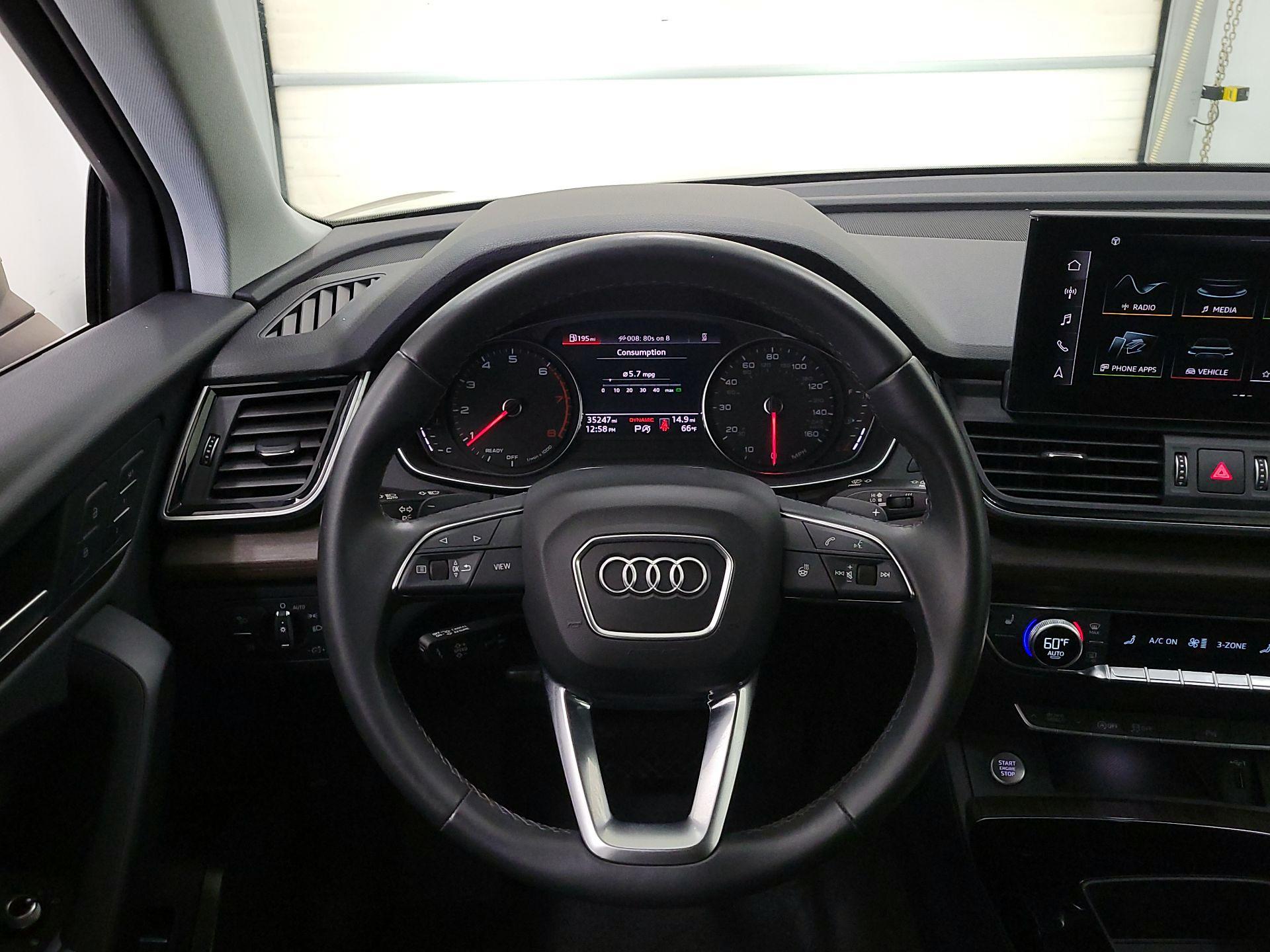 Thumbnail: 2023 Audi Q5 - 10