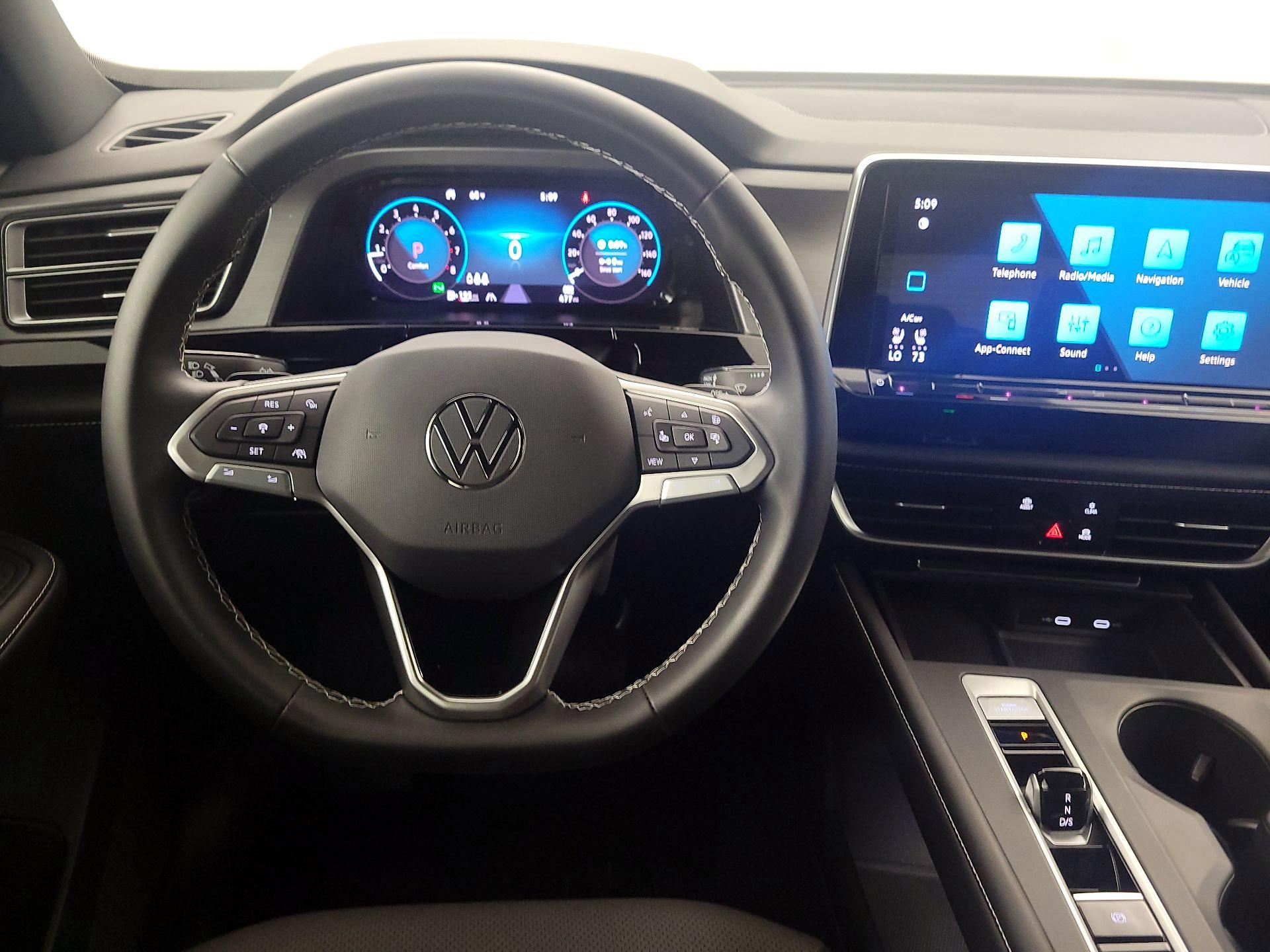 Thumbnail: 2024 Volkswagen Atlas - 10