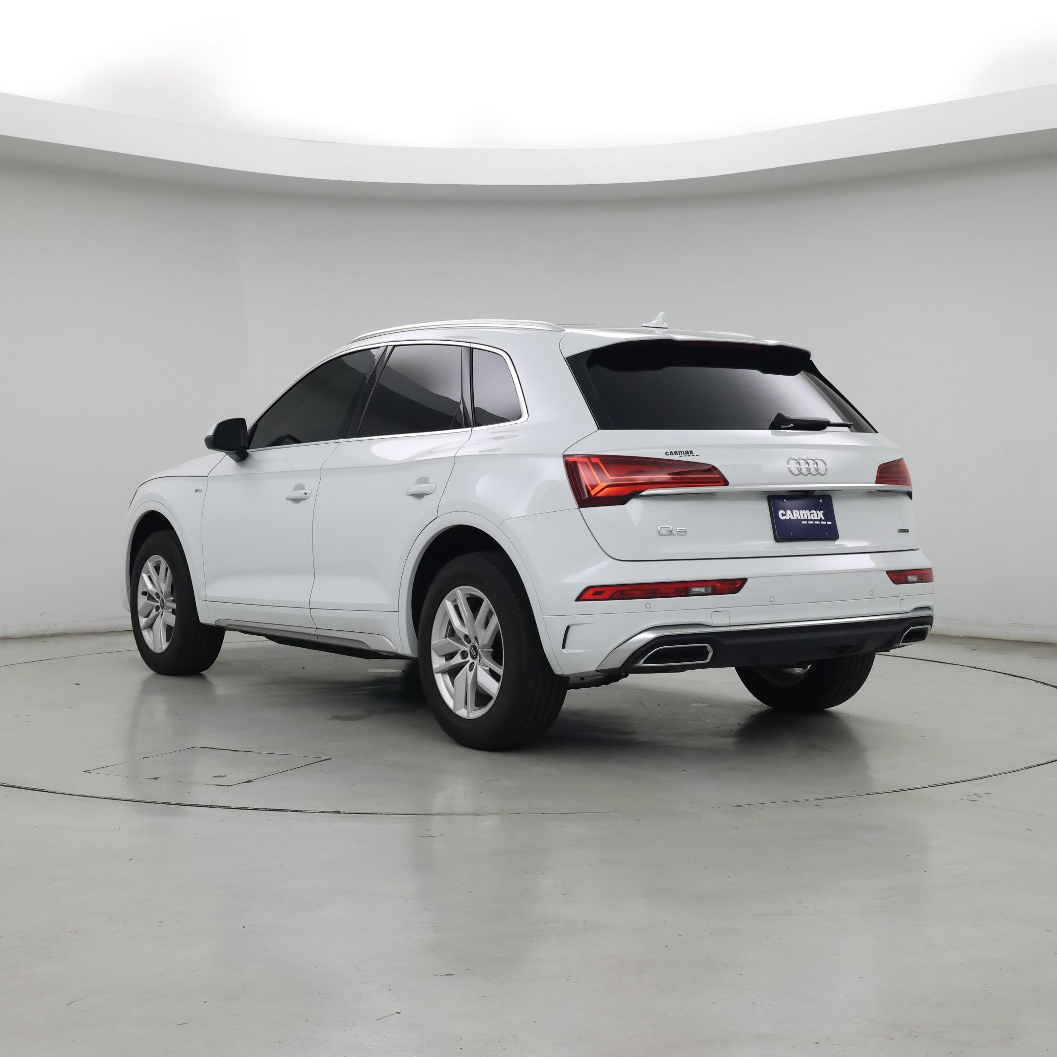 Thumbnail: 2023 Audi Q5 - 2