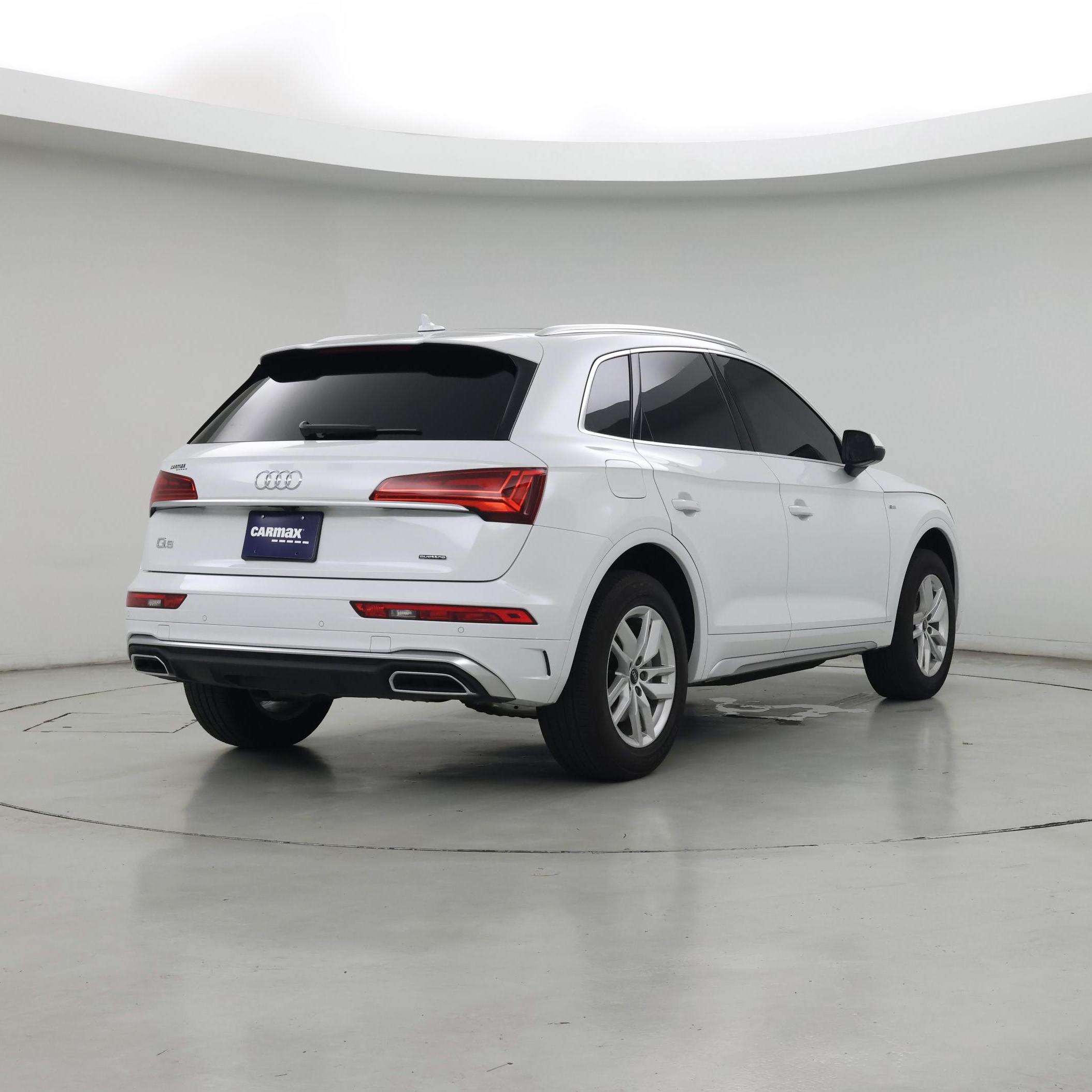 Thumbnail: 2023 Audi Q5 - 8