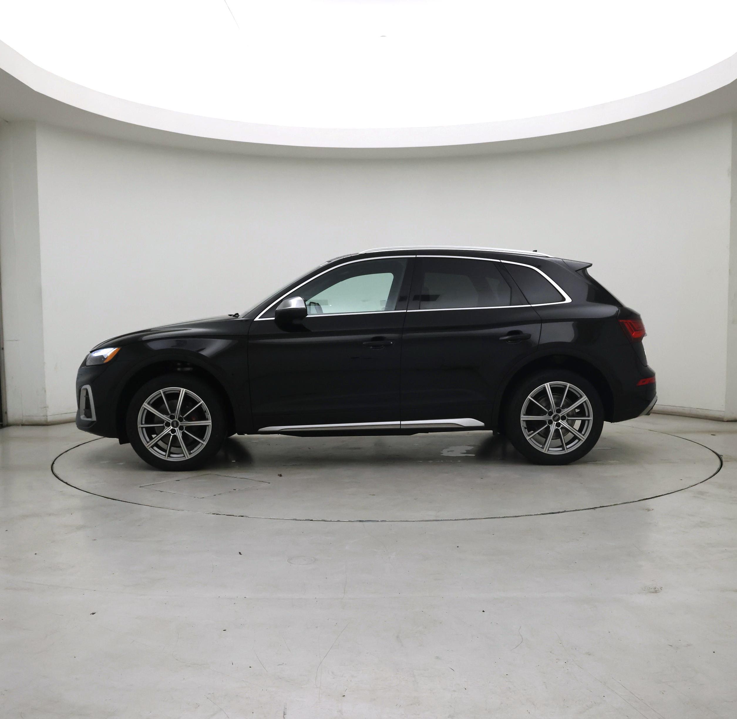 Thumbnail: 2022 Audi SQ5 - 3