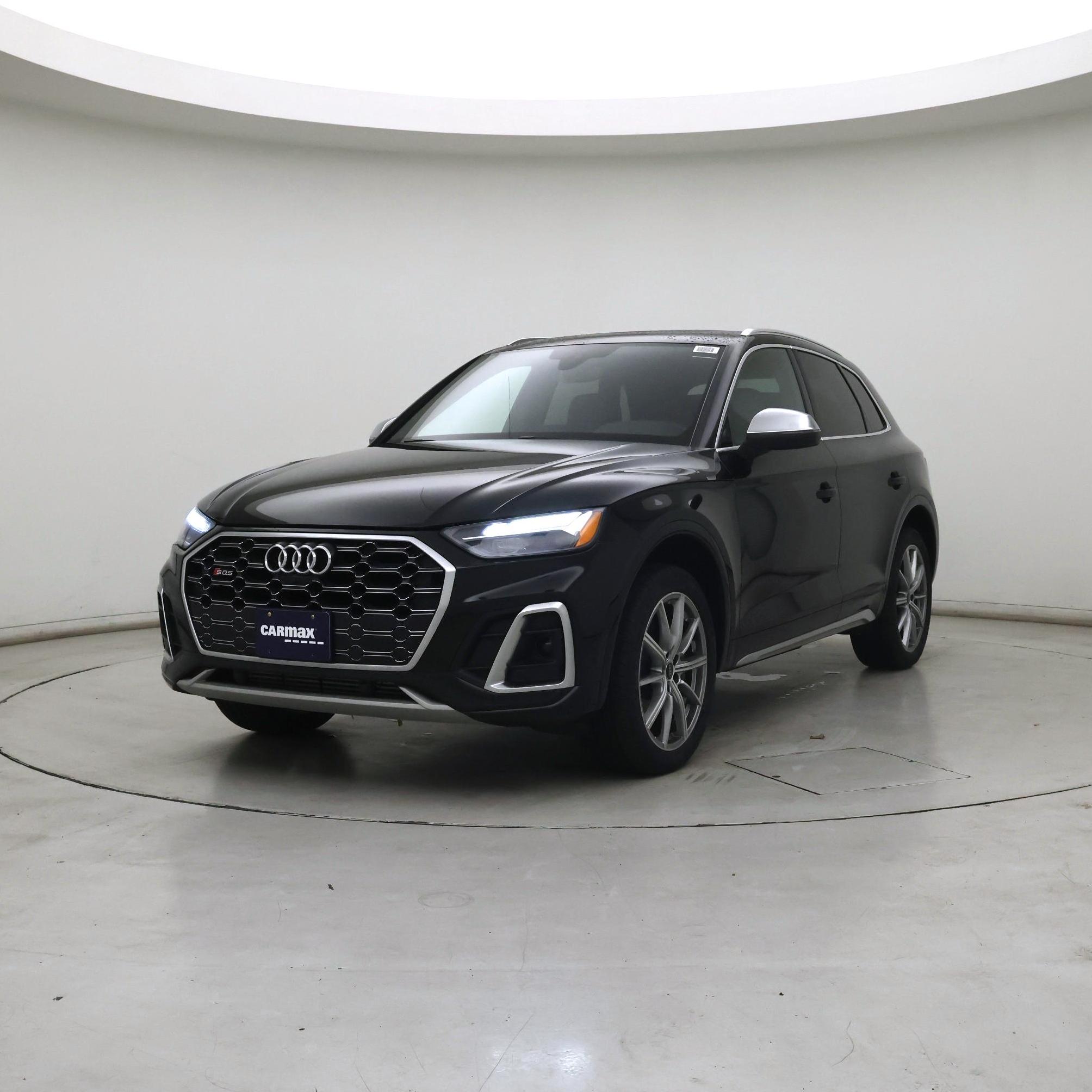 Thumbnail: 2022 Audi SQ5 - 4