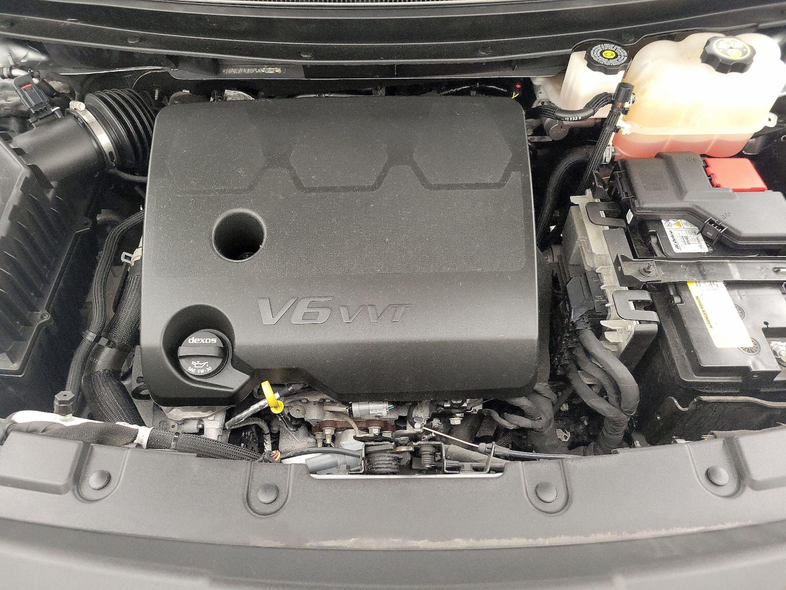 2023 Chevrolet Traverse LS - Photo 24