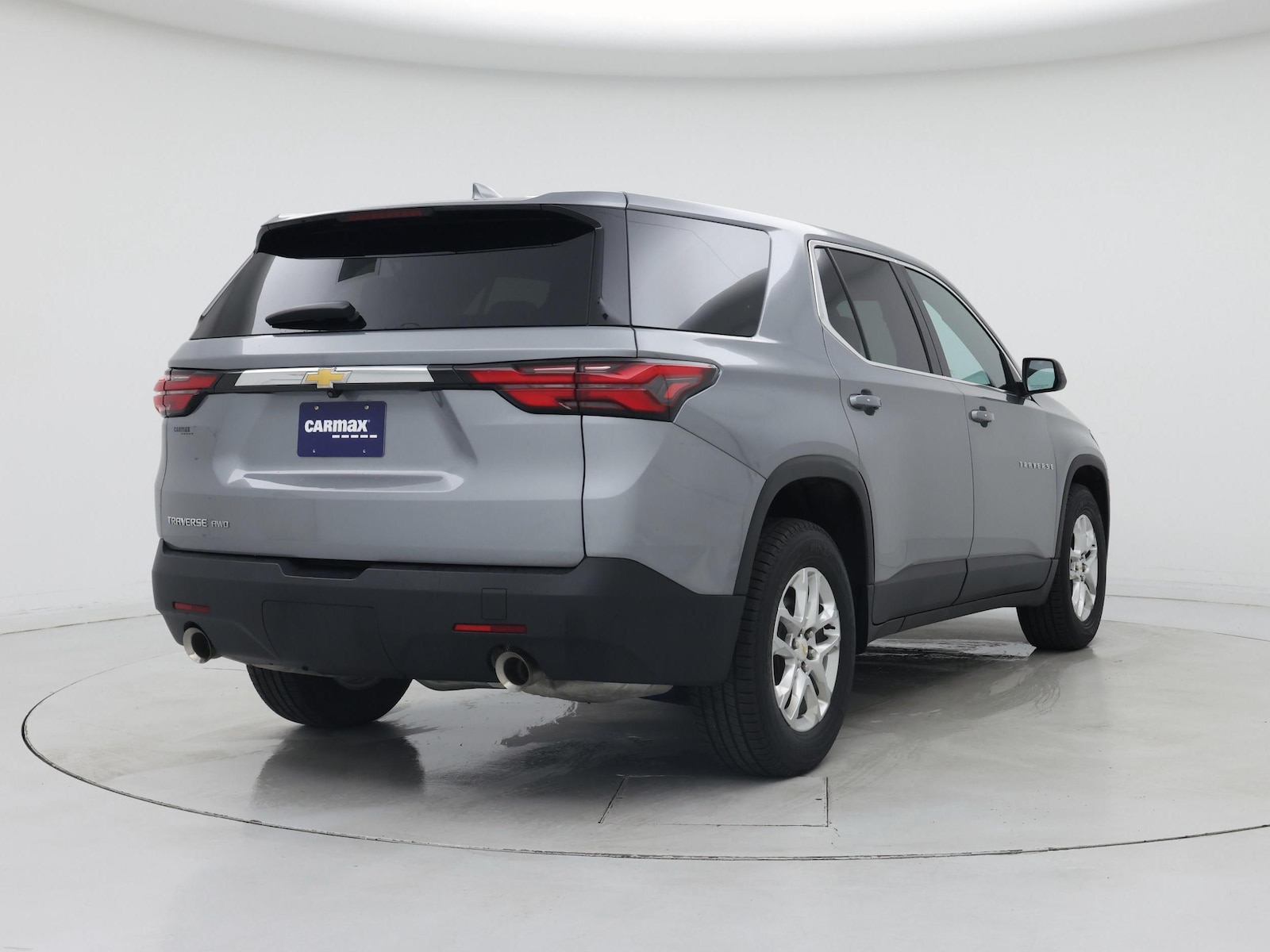 2023 Chevrolet Traverse LS - Photo 9