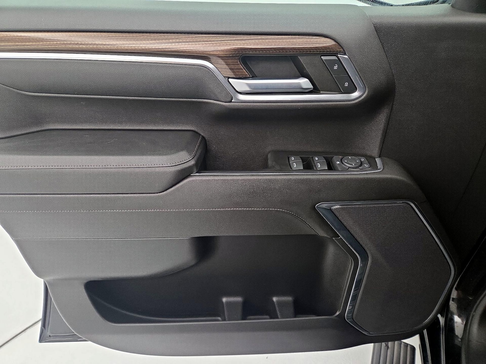 2023 Chevrolet Silverado 1500 LT - Photo 13