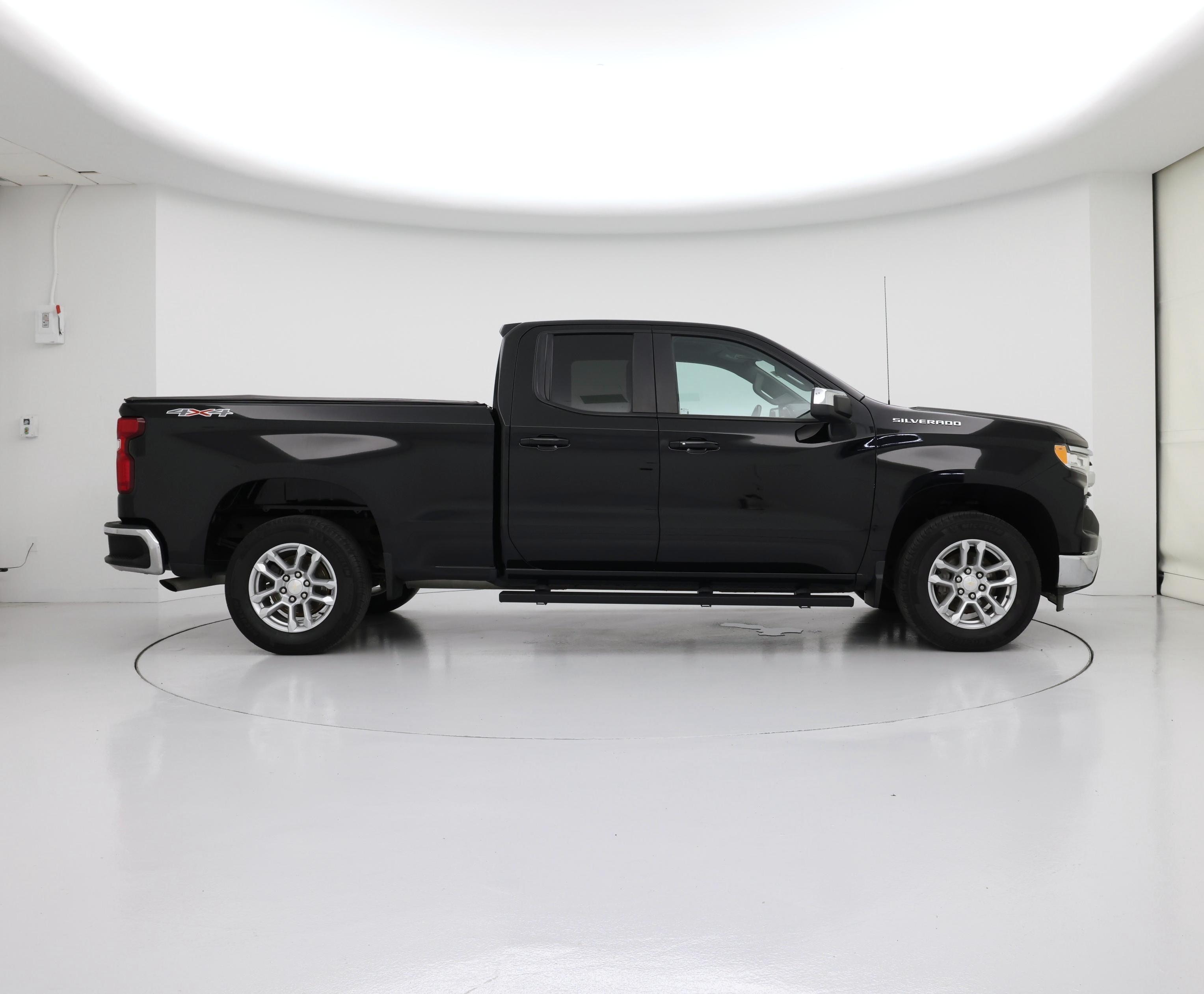 Thumbnail: 2023 Chevrolet Silverado 1500 - 7