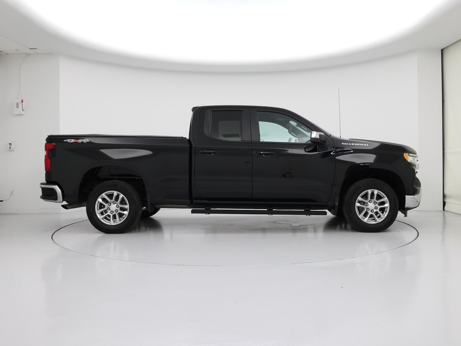2023 Chevrolet Silverado 1500 LT - Photo 8