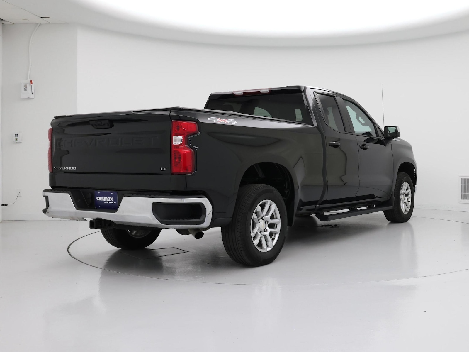 2023 Chevrolet Silverado 1500 LT - Photo 9