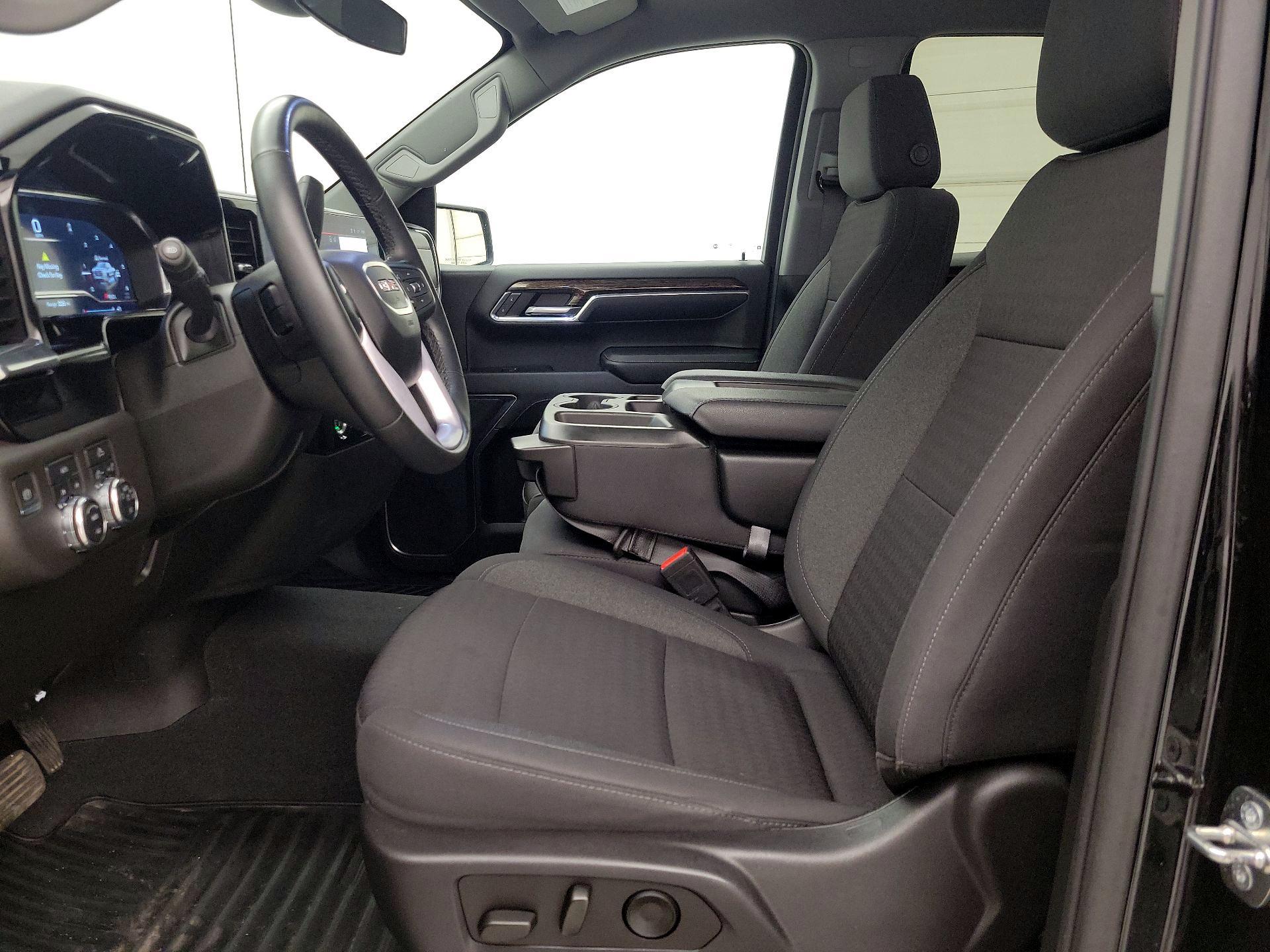 Thumbnail: 2023 GMC Sierra 1500 - 11
