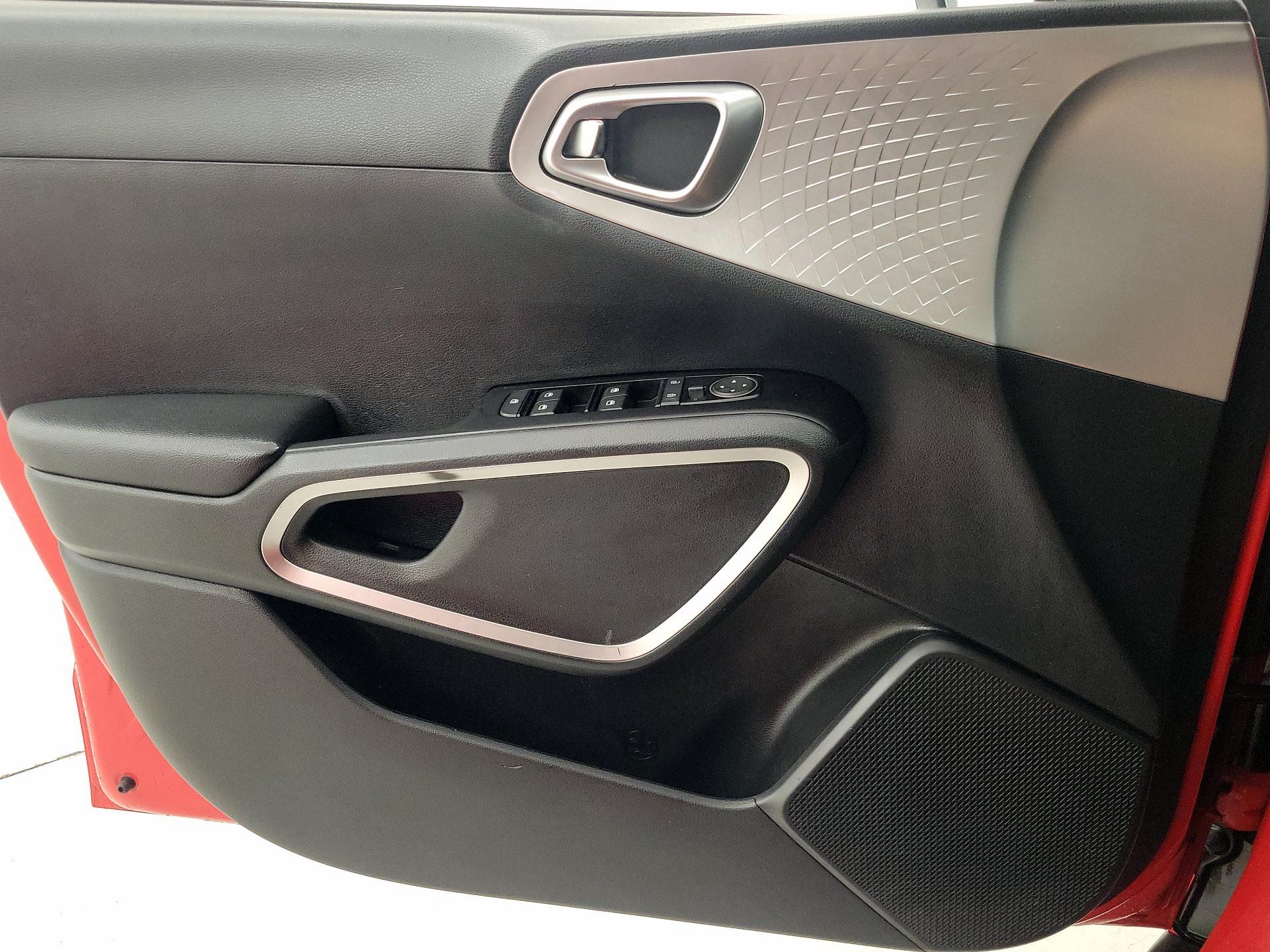 Thumbnail: 2023 Kia Soul - 12