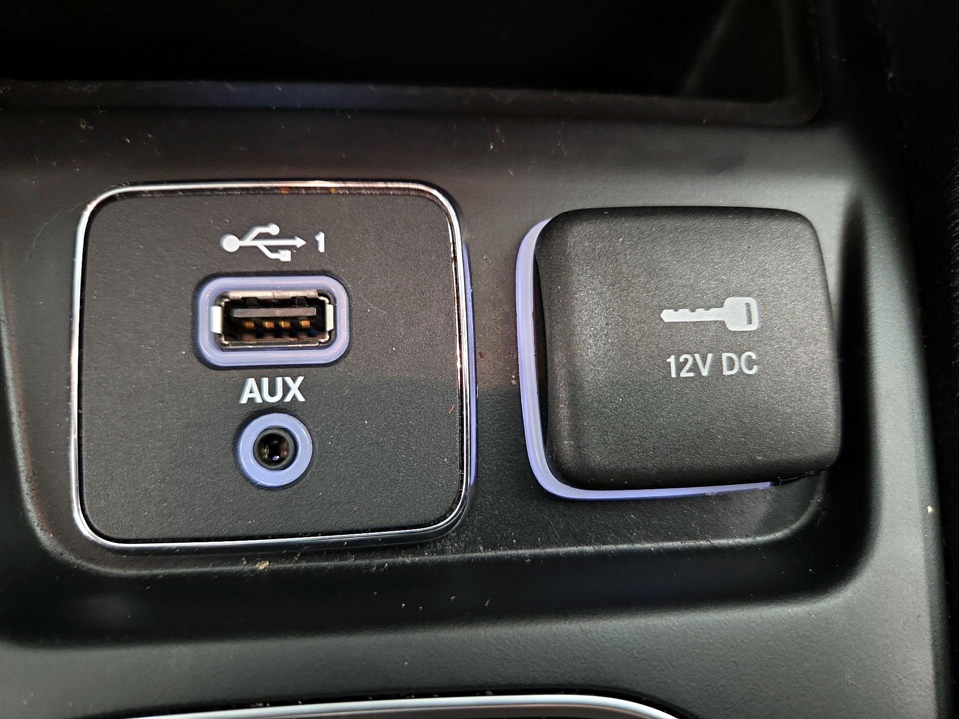 Thumbnail: 2020 Jeep Cherokee - 18