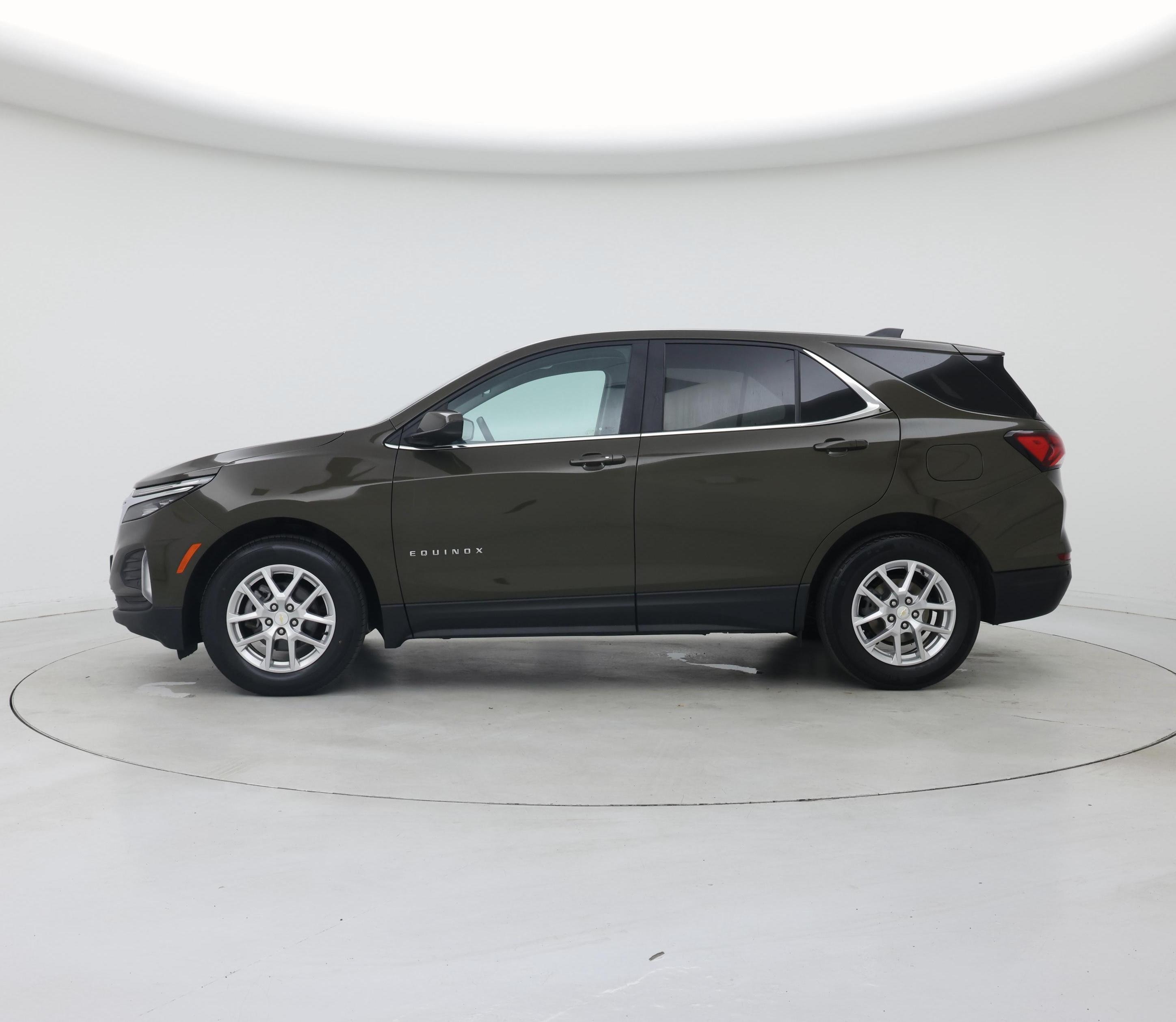 Thumbnail: 2023 Chevrolet Equinox - 3