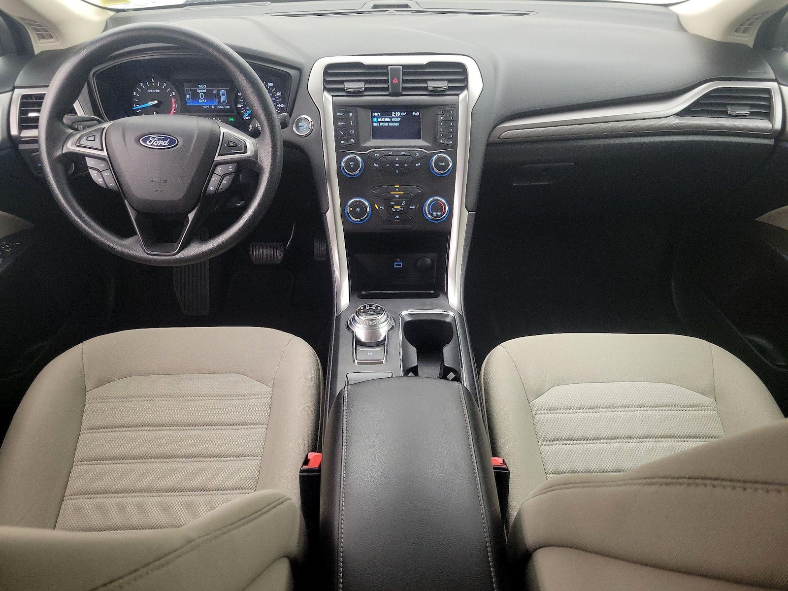 2020 Ford Fusion S - Photo 10