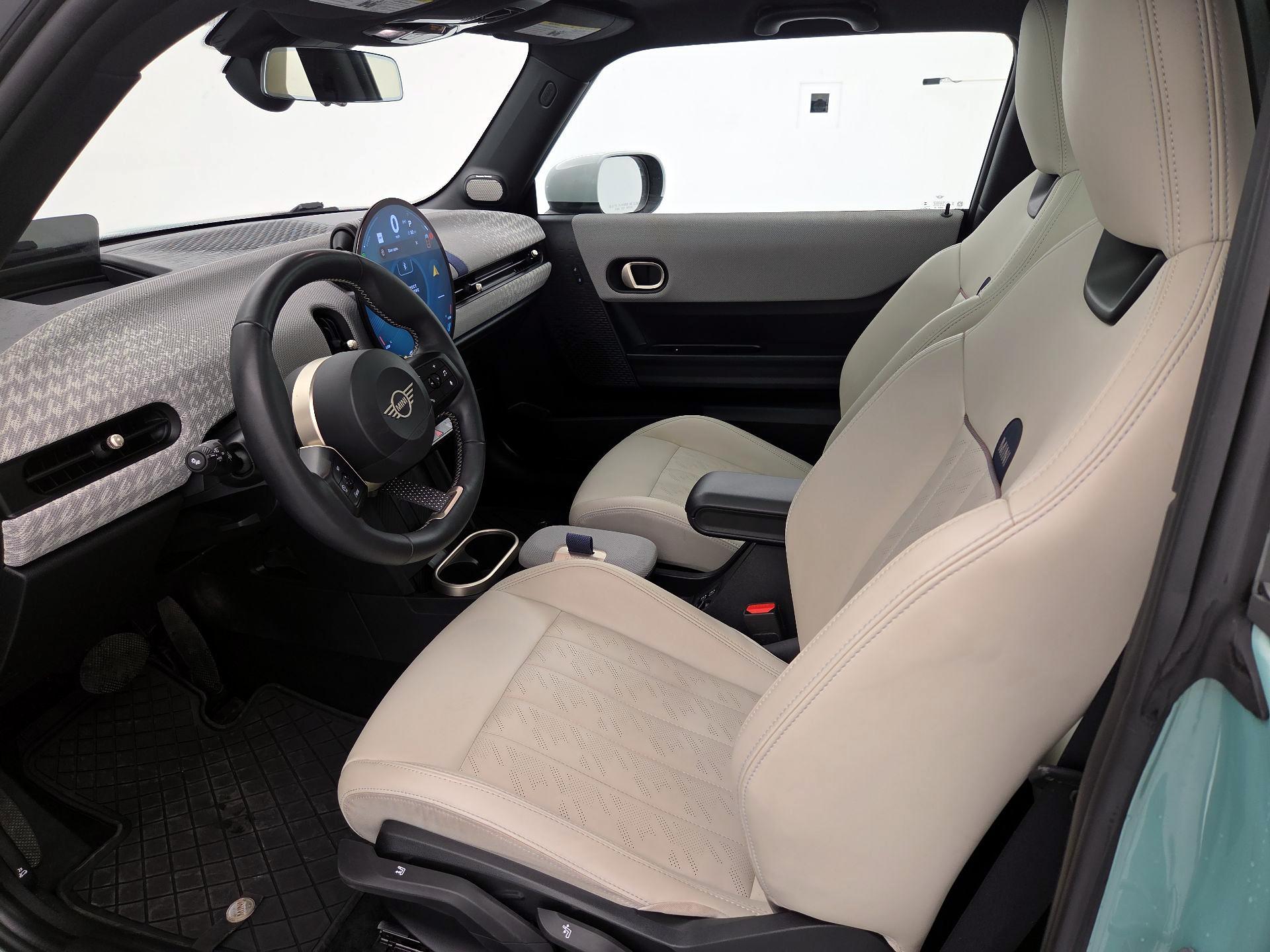 Thumbnail: 2025 MINI Cooper Hardtop - 11