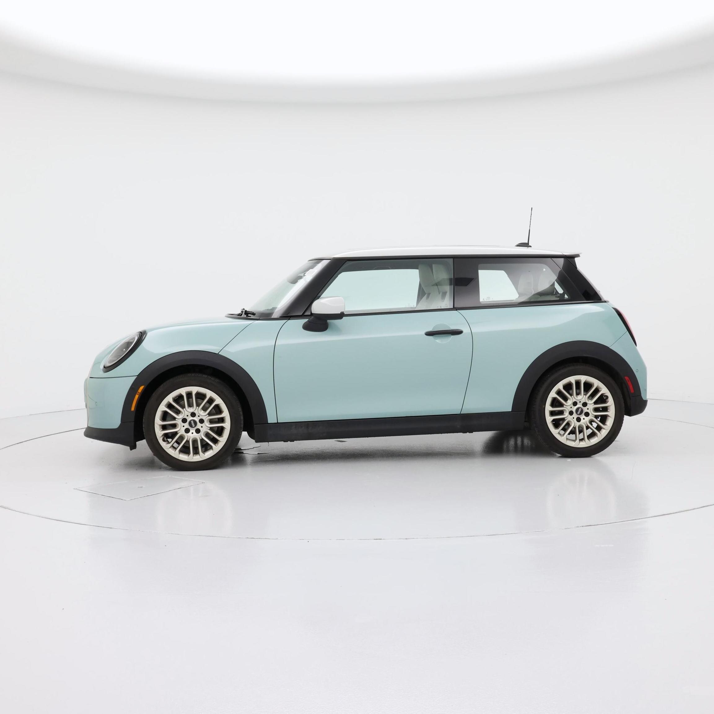 Thumbnail: 2025 MINI Cooper Hardtop - 3