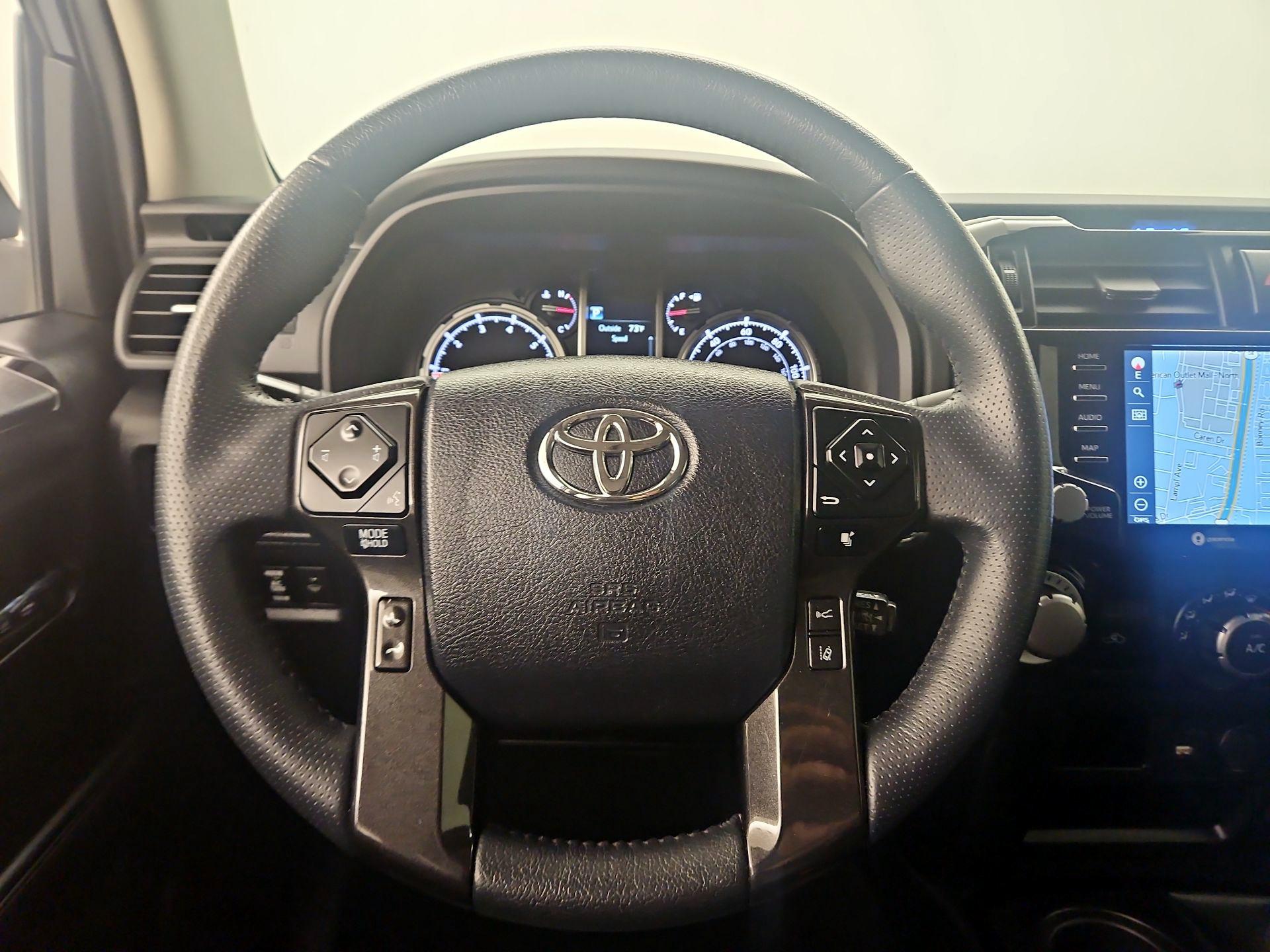 Thumbnail: 2022 Toyota 4Runner - 10