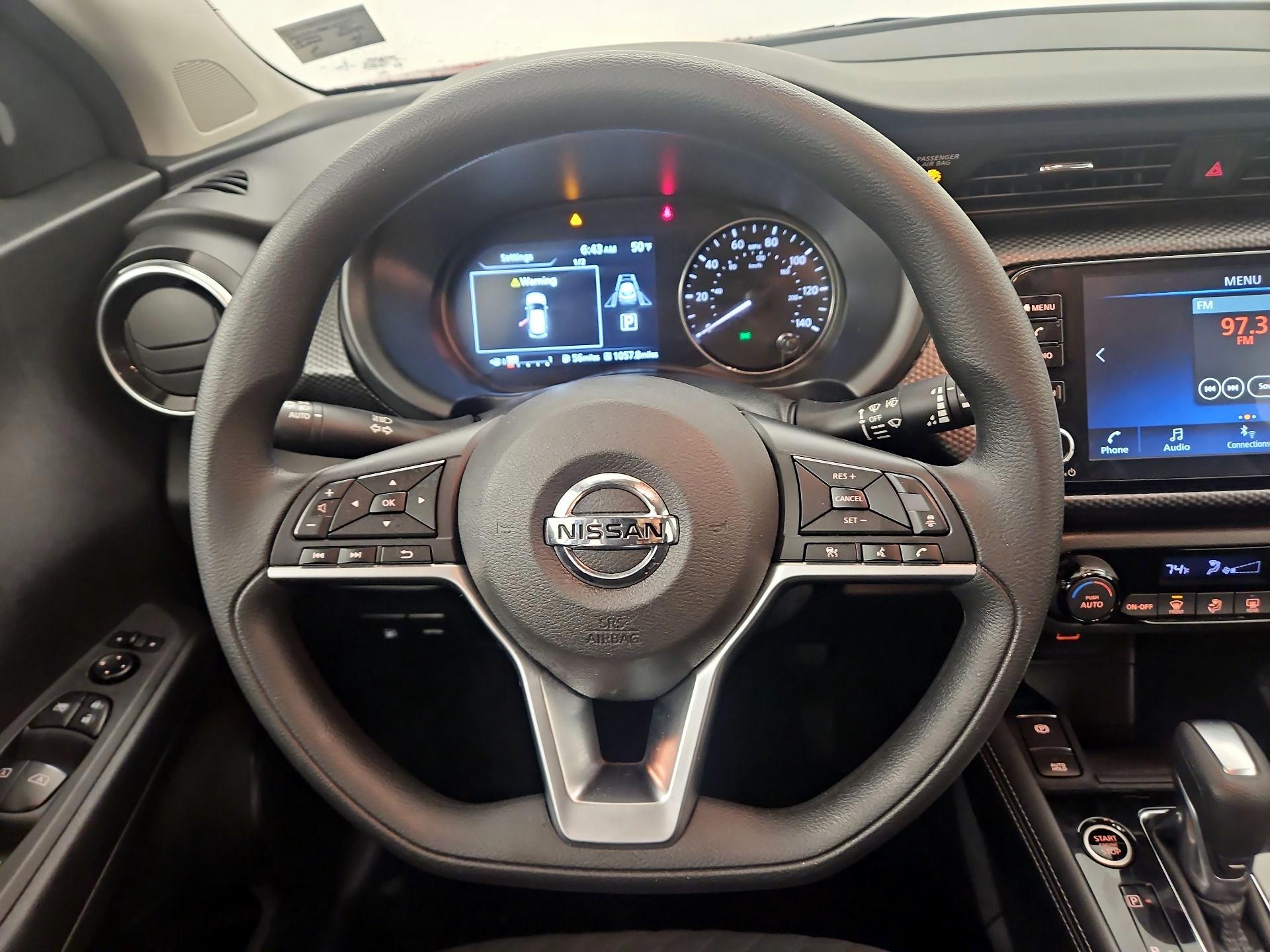 Thumbnail: 2021 Nissan Kicks - 10