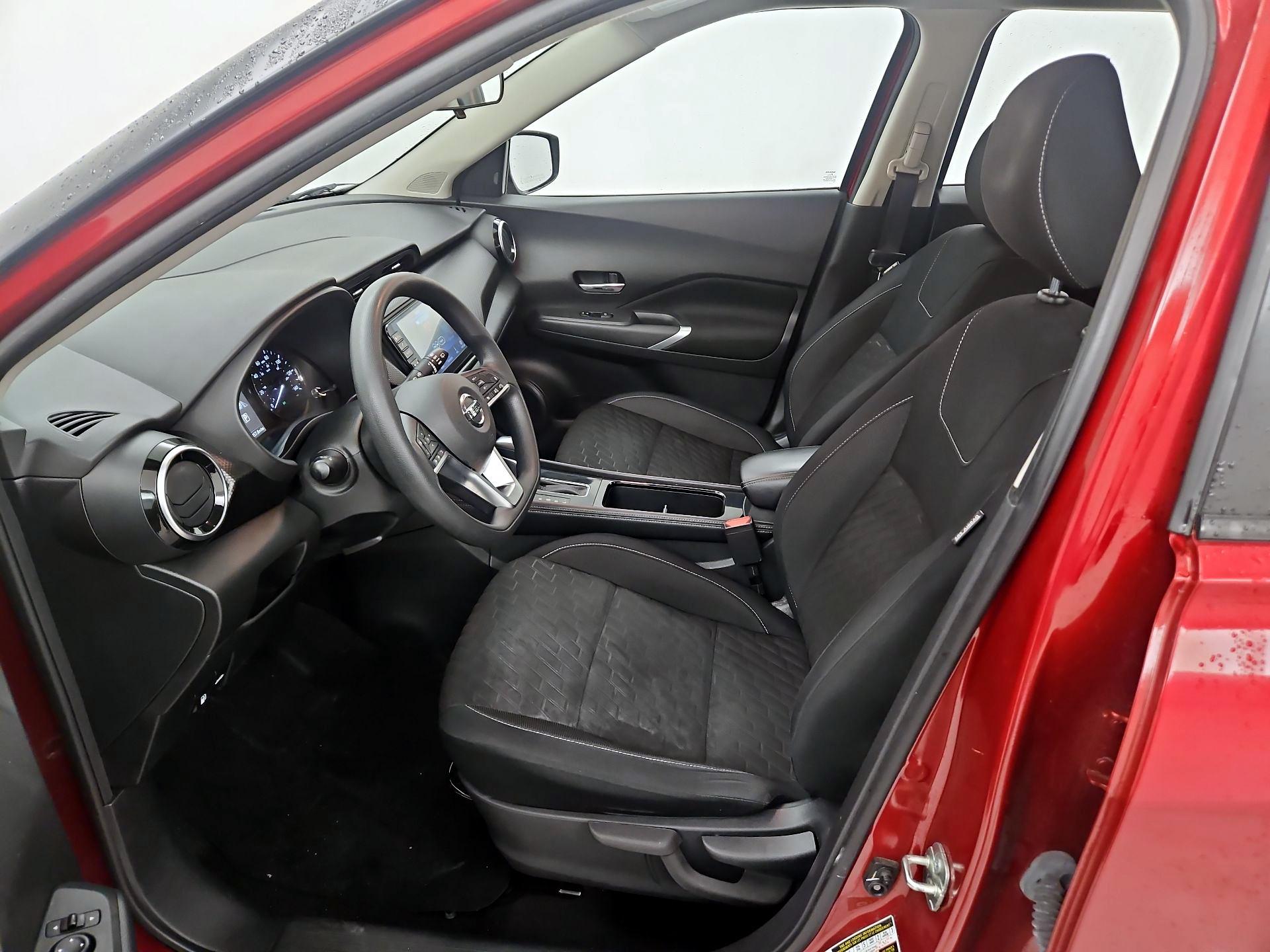 Thumbnail: 2021 Nissan Kicks - 11