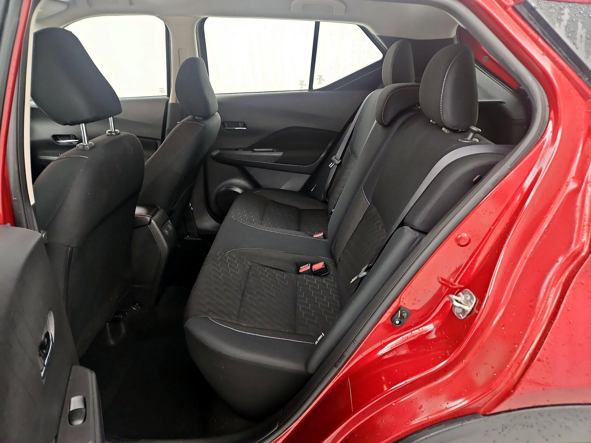 Thumbnail: 2021 Nissan Kicks - 18