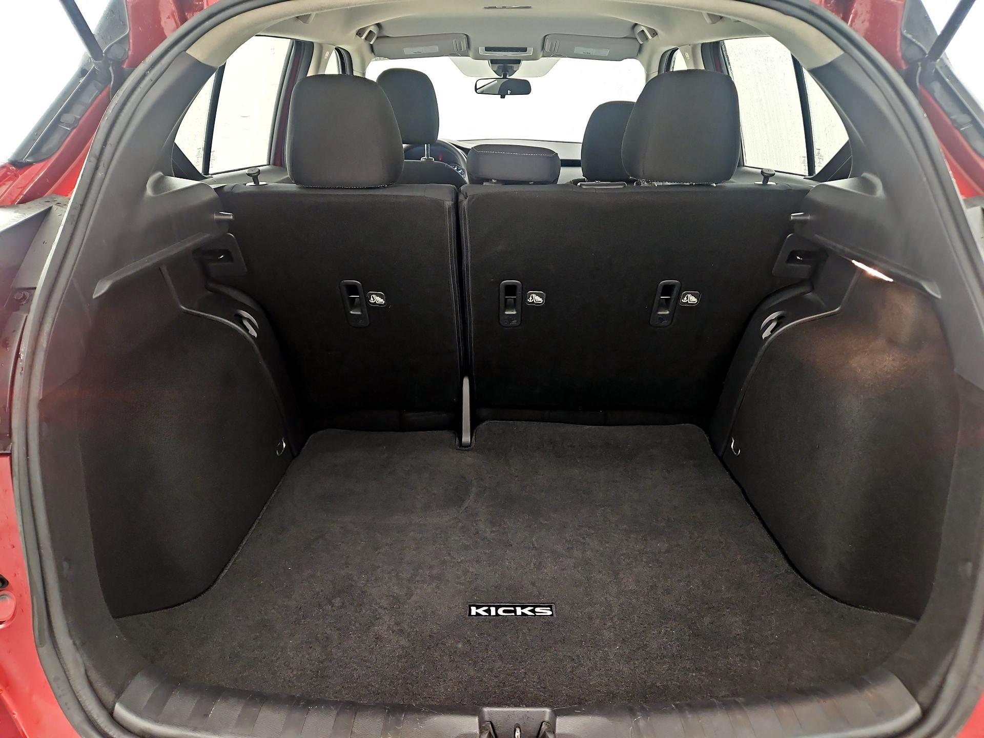 Thumbnail: 2021 Nissan Kicks - 19