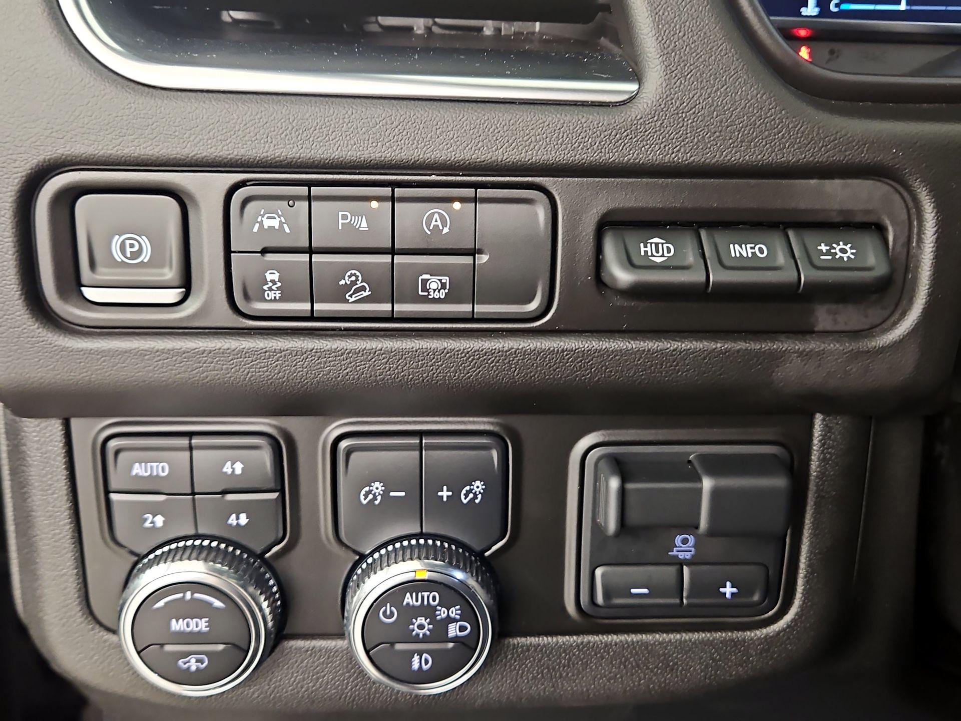 Thumbnail: 2024 GMC Yukon XL - 13