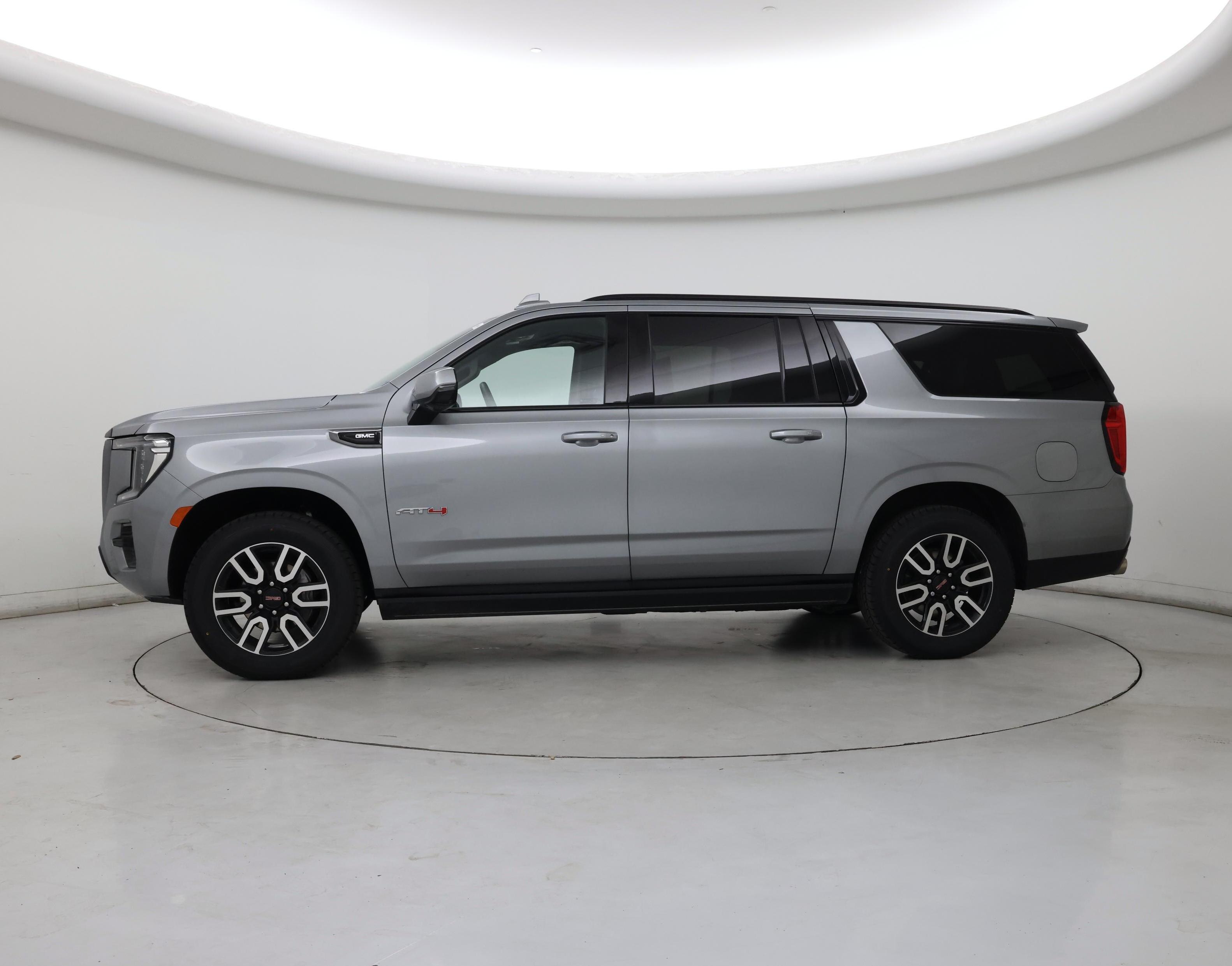 Thumbnail: 2024 GMC Yukon XL - 3
