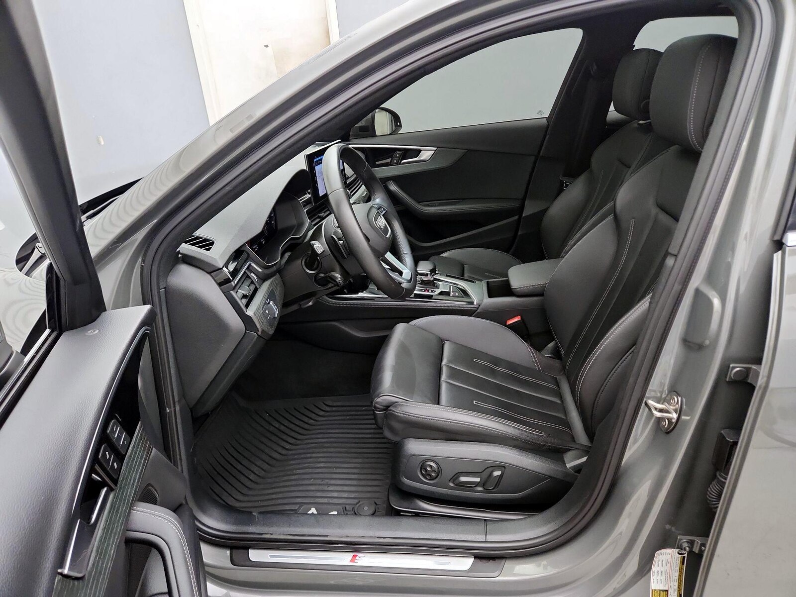 2023 Audi A4 Premium Plus - Photo 12