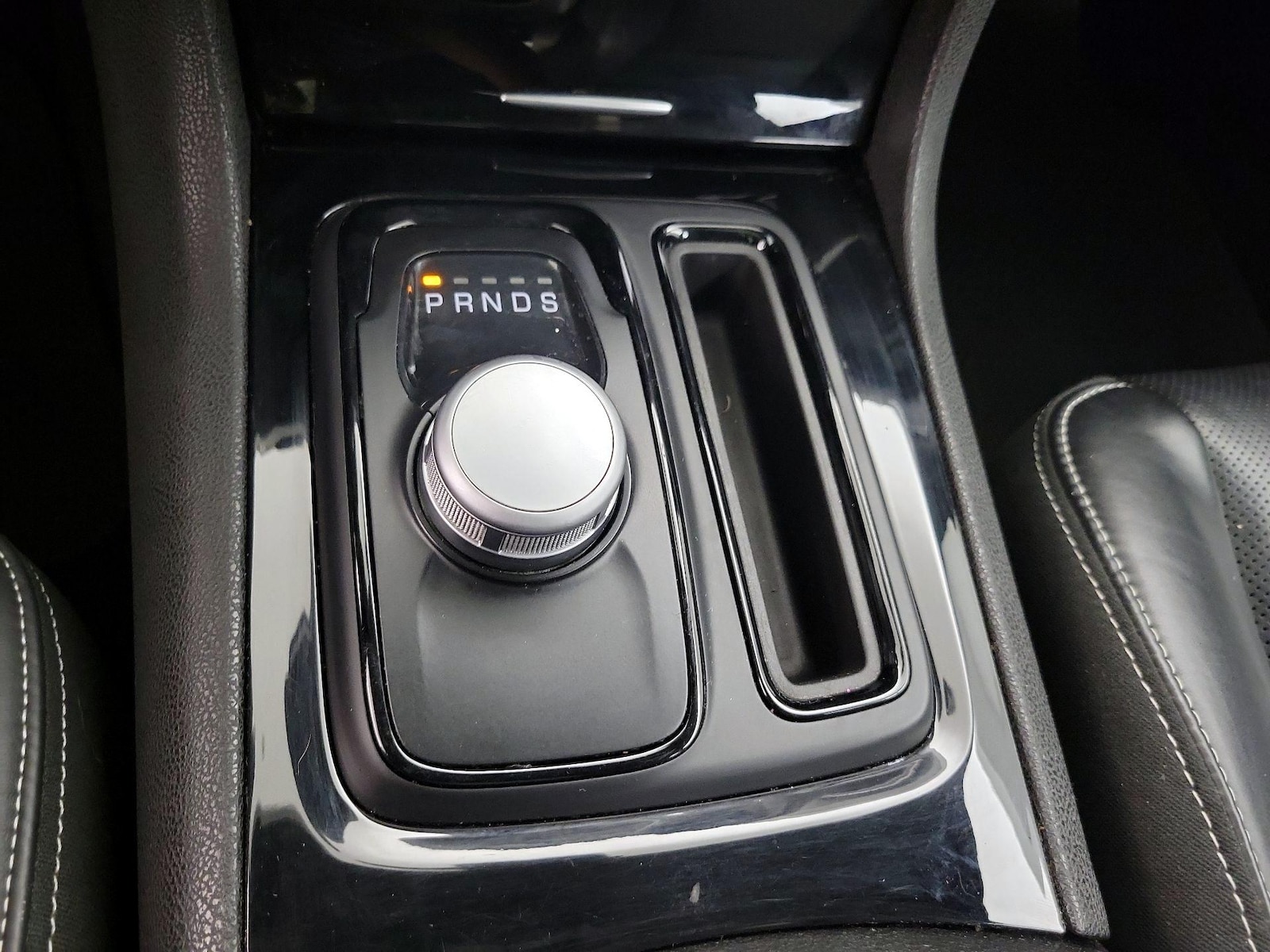 2022 Chrysler 300 S - Photo 19