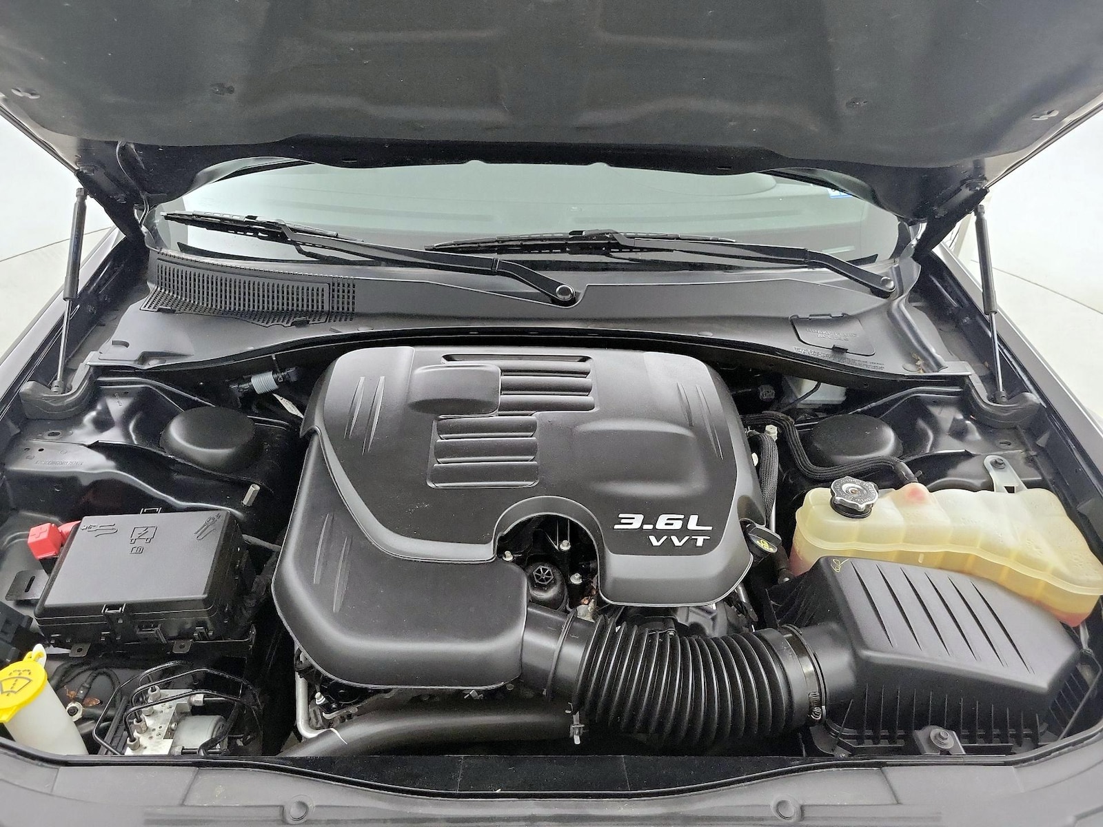 2022 Chrysler 300 S - Photo 24
