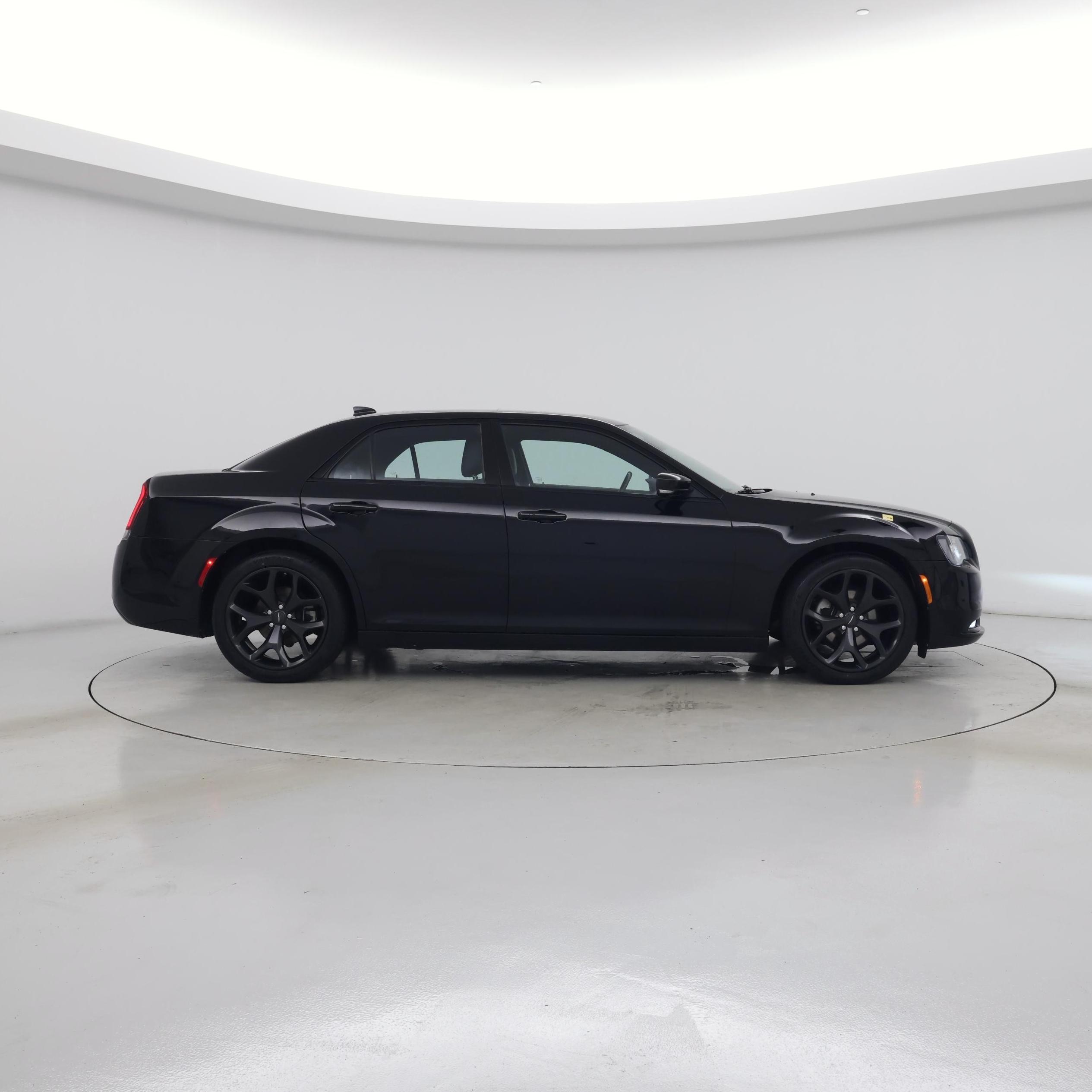 Thumbnail: 2022 Chrysler 300 - 7