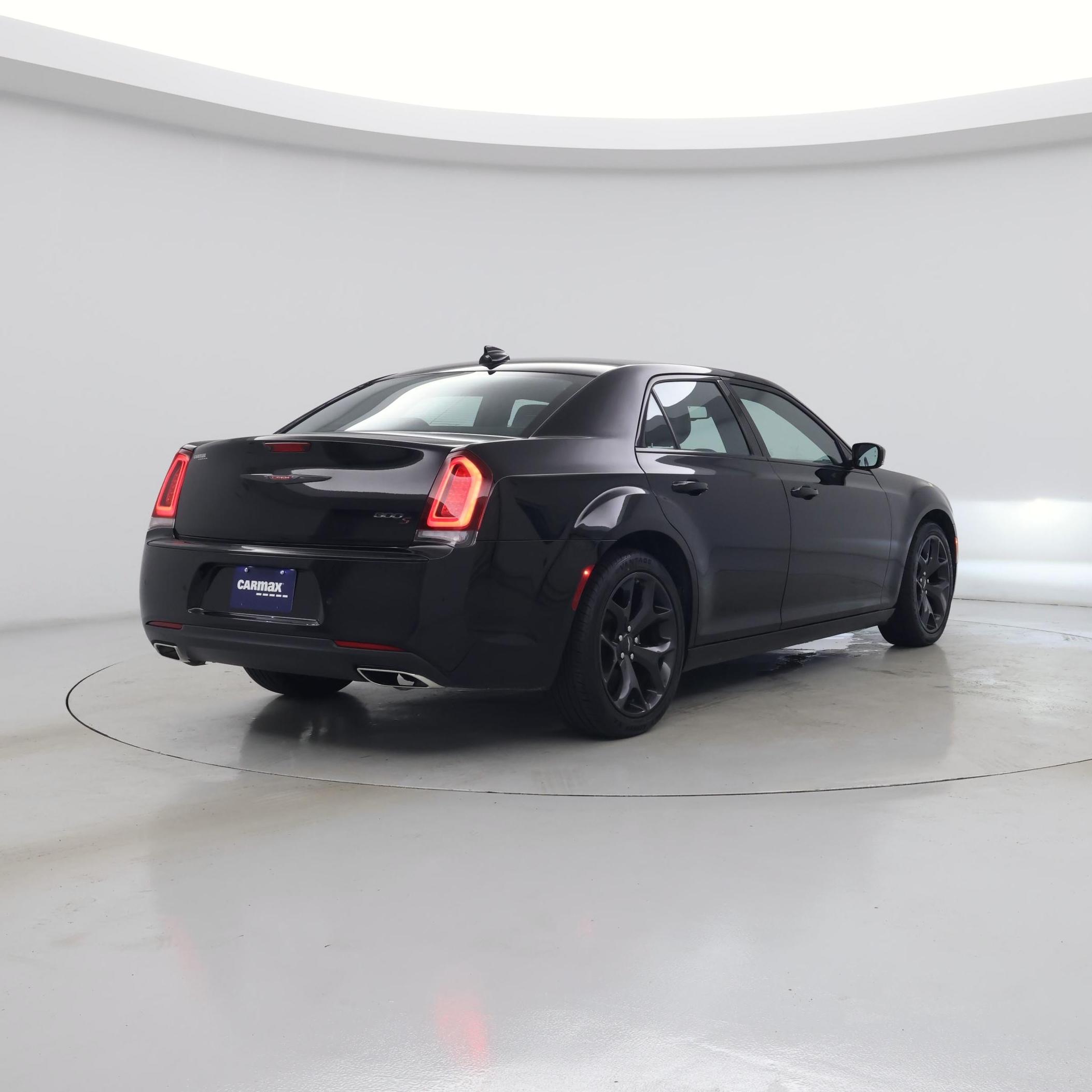 Thumbnail: 2022 Chrysler 300 - 8