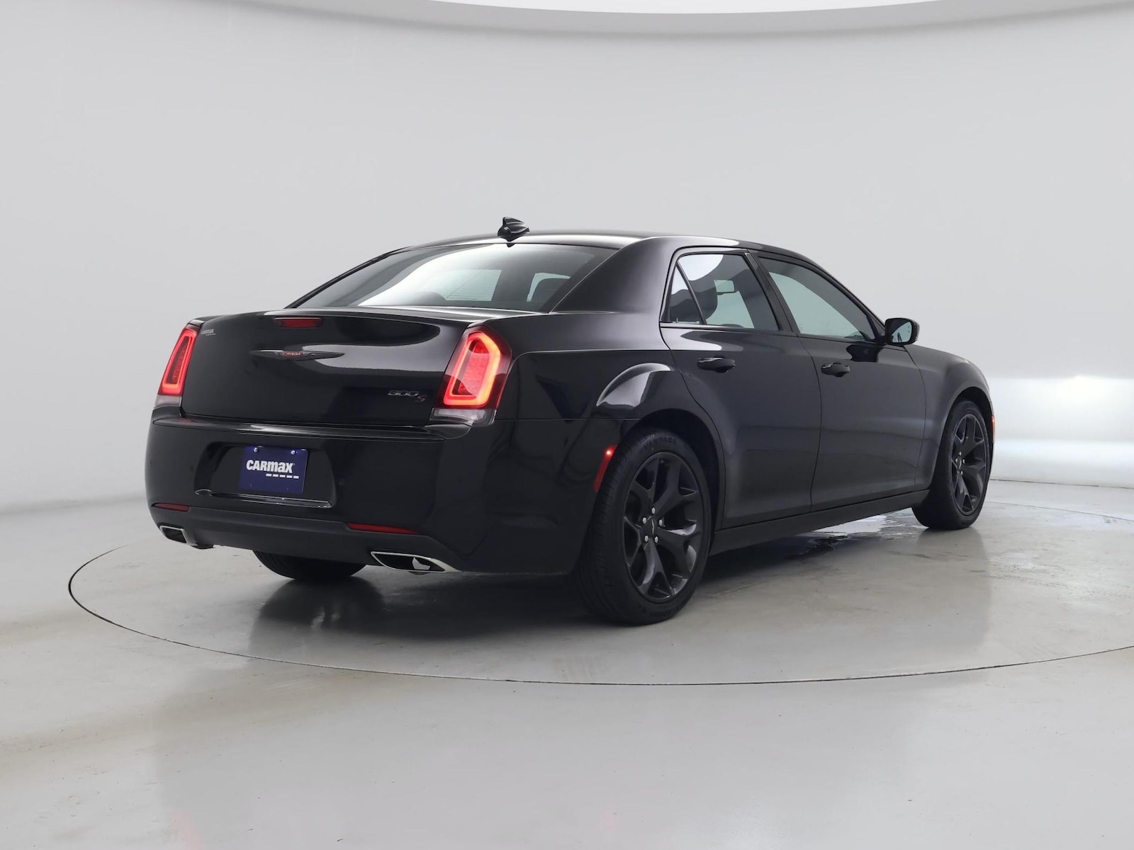 2022 Chrysler 300 S - Photo 9