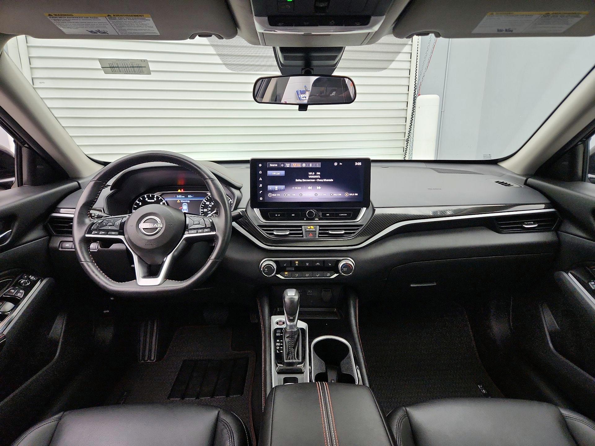 Thumbnail: 2023 Nissan Altima - 9