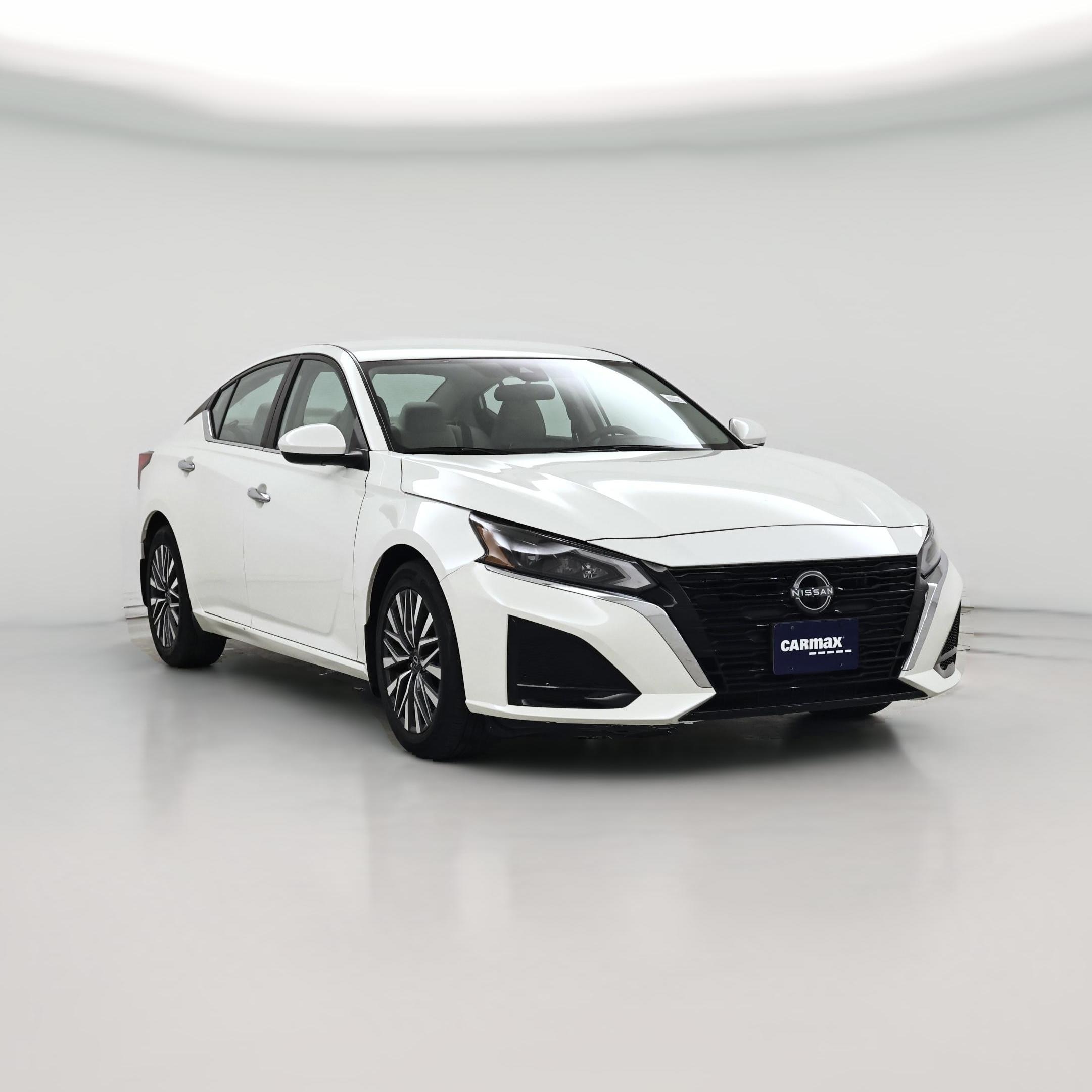 Thumbnail: 2023 Nissan Altima - 1