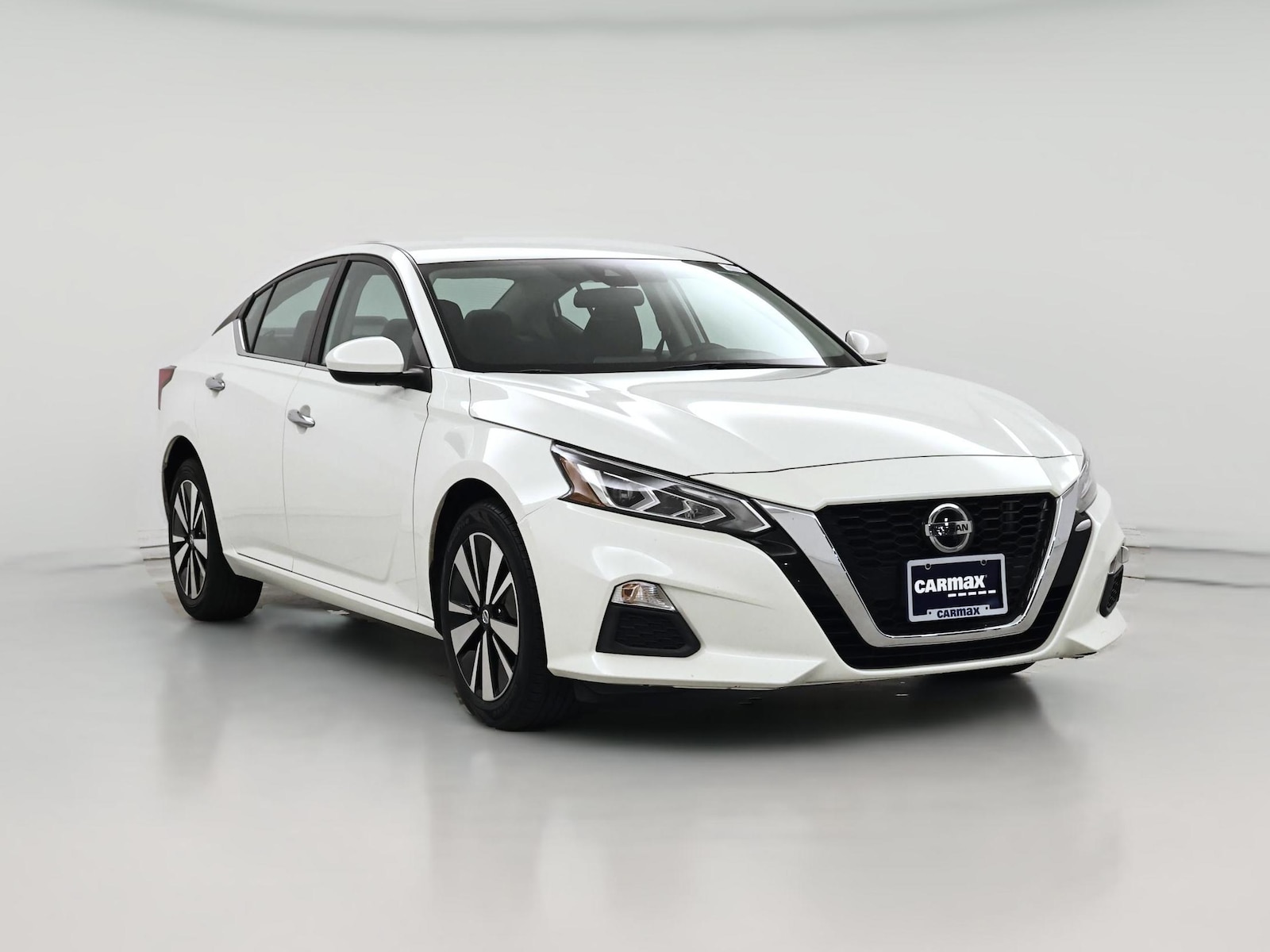 2022 Nissan Altima SV - Photo 1