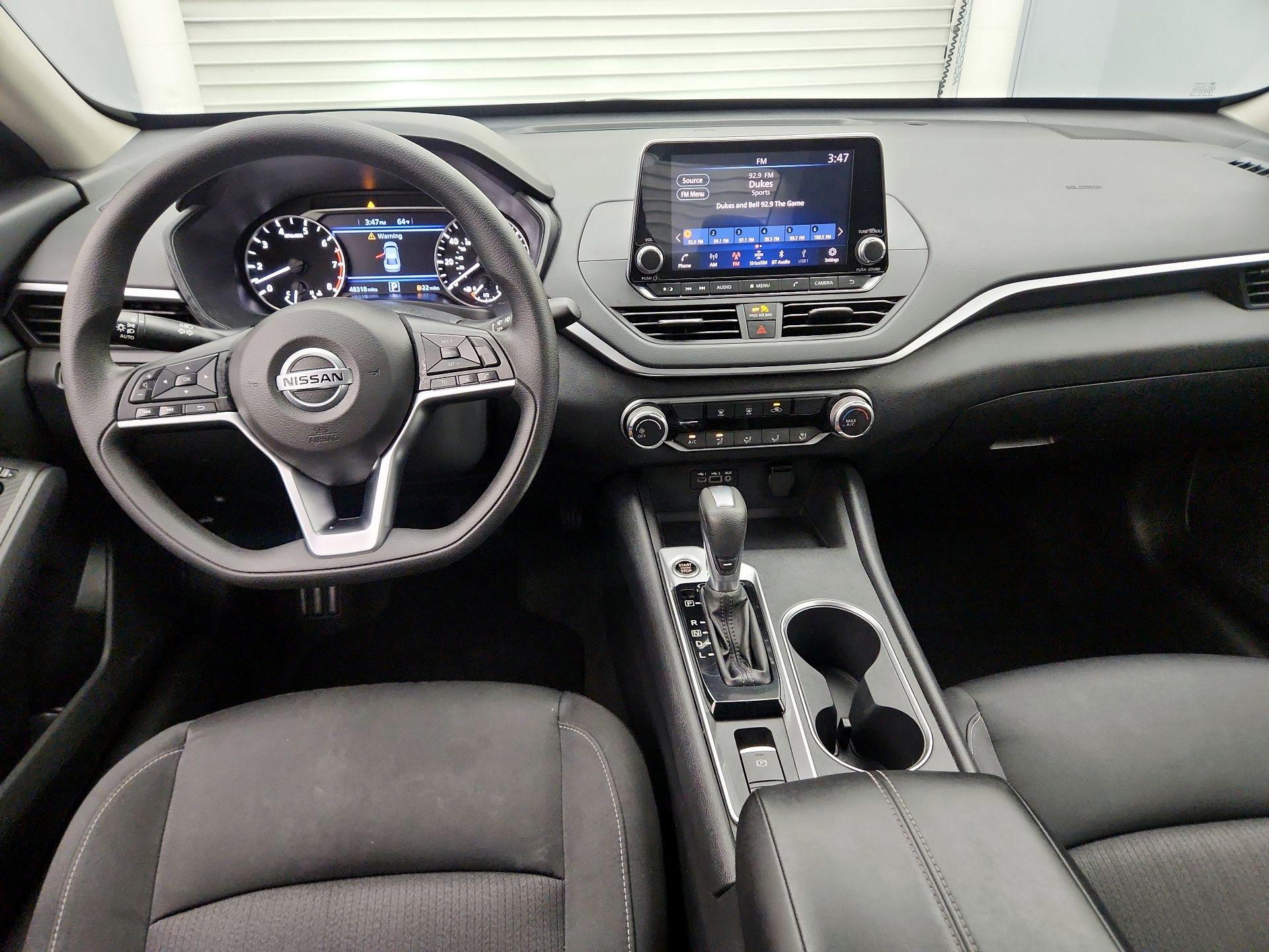 Thumbnail: 2022 Nissan Altima - 9