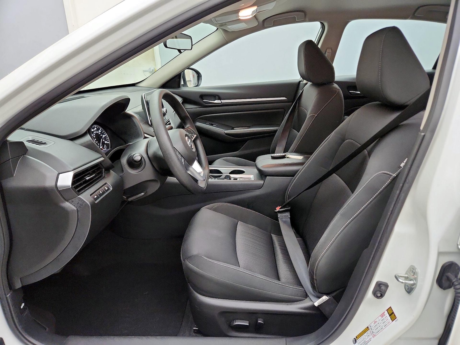 2022 Nissan Altima SV - Photo 12