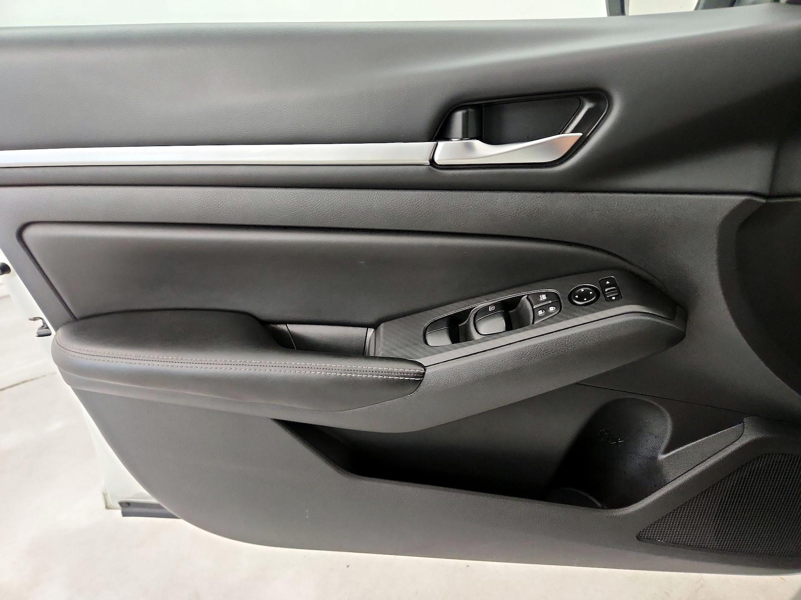 2022 Nissan Altima SV - Photo 13