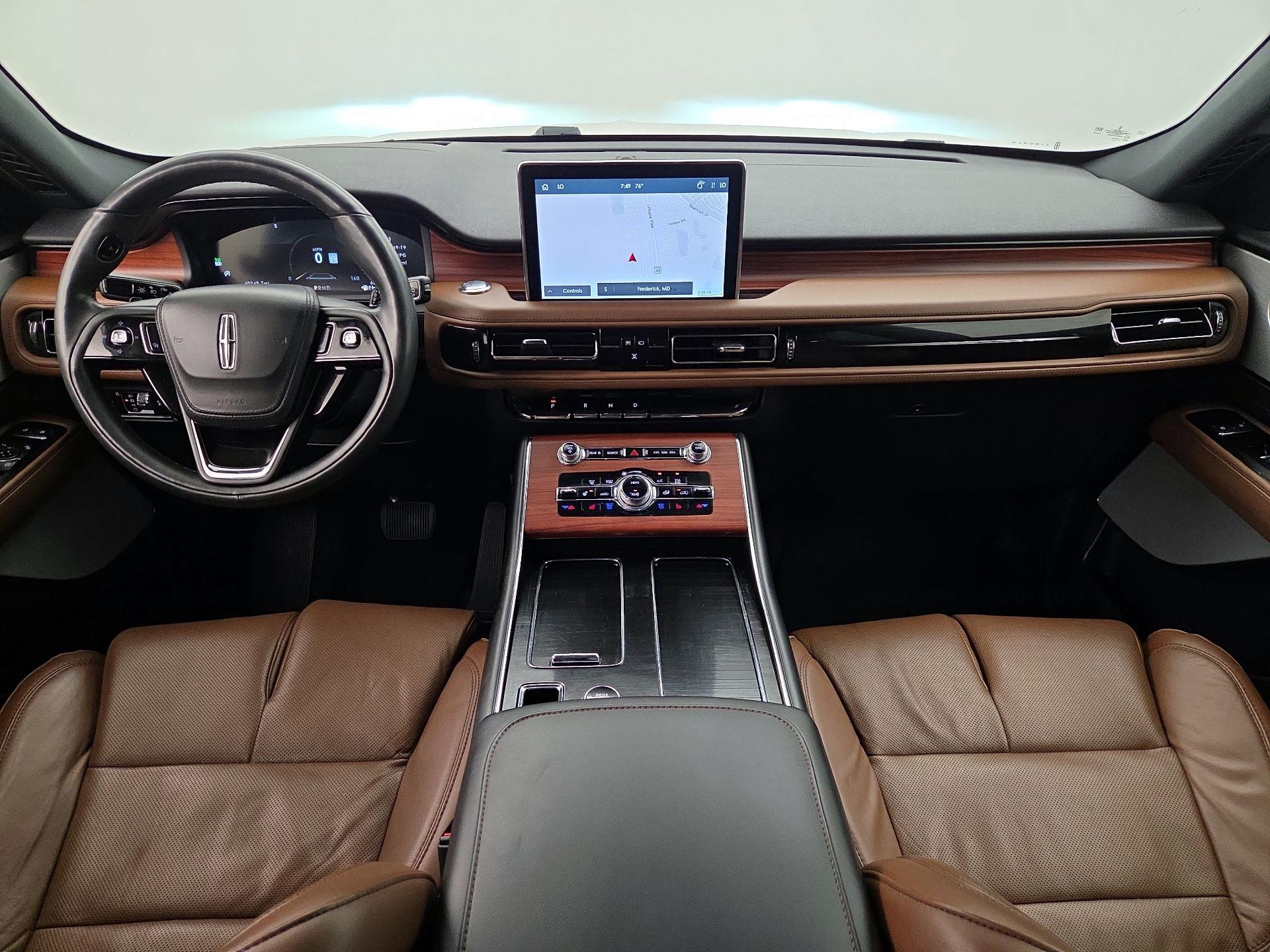 Thumbnail: 2023 Lincoln Aviator - 9