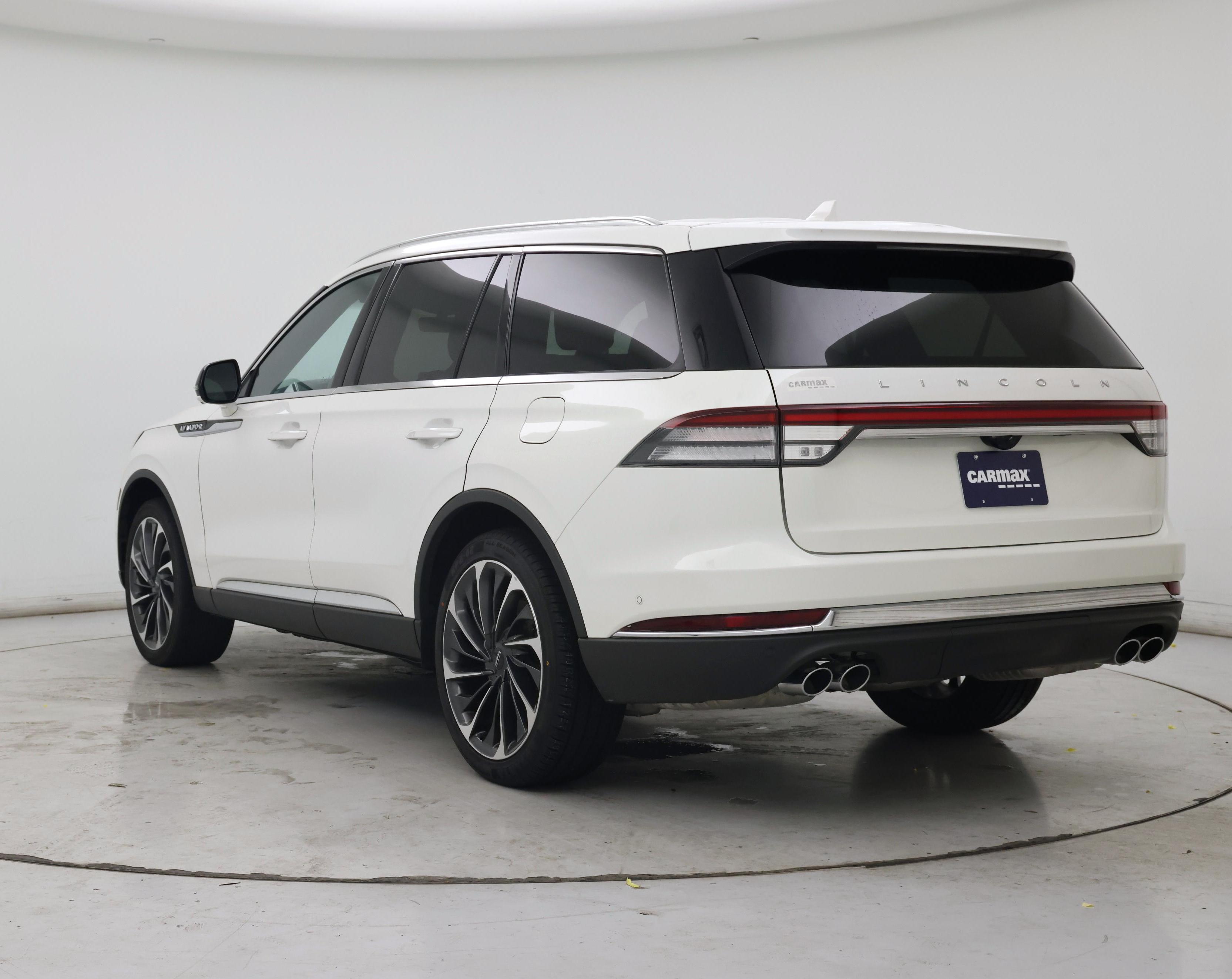 Thumbnail: 2023 Lincoln Aviator - 2