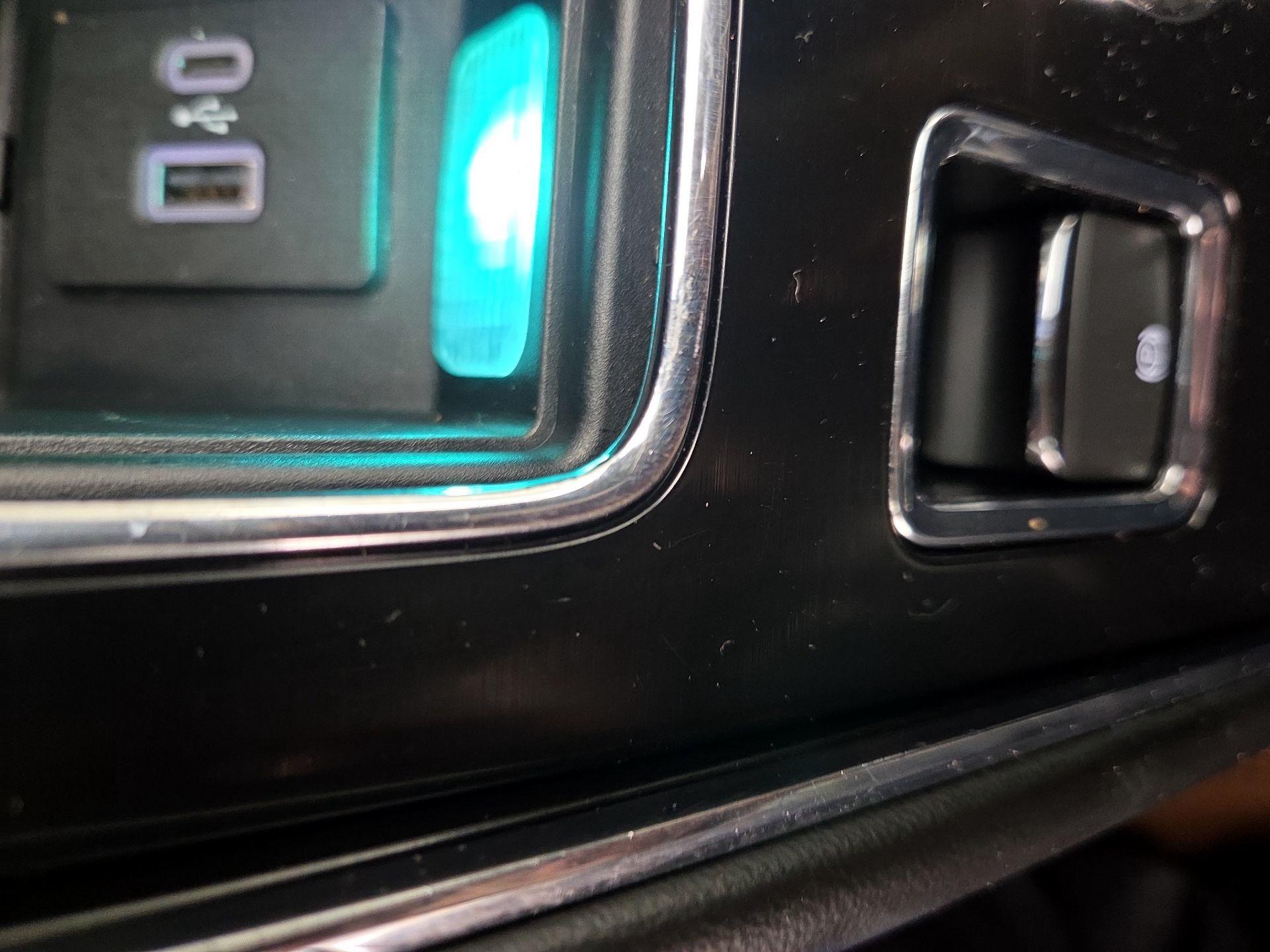 Thumbnail: 2023 Lincoln Aviator - 19
