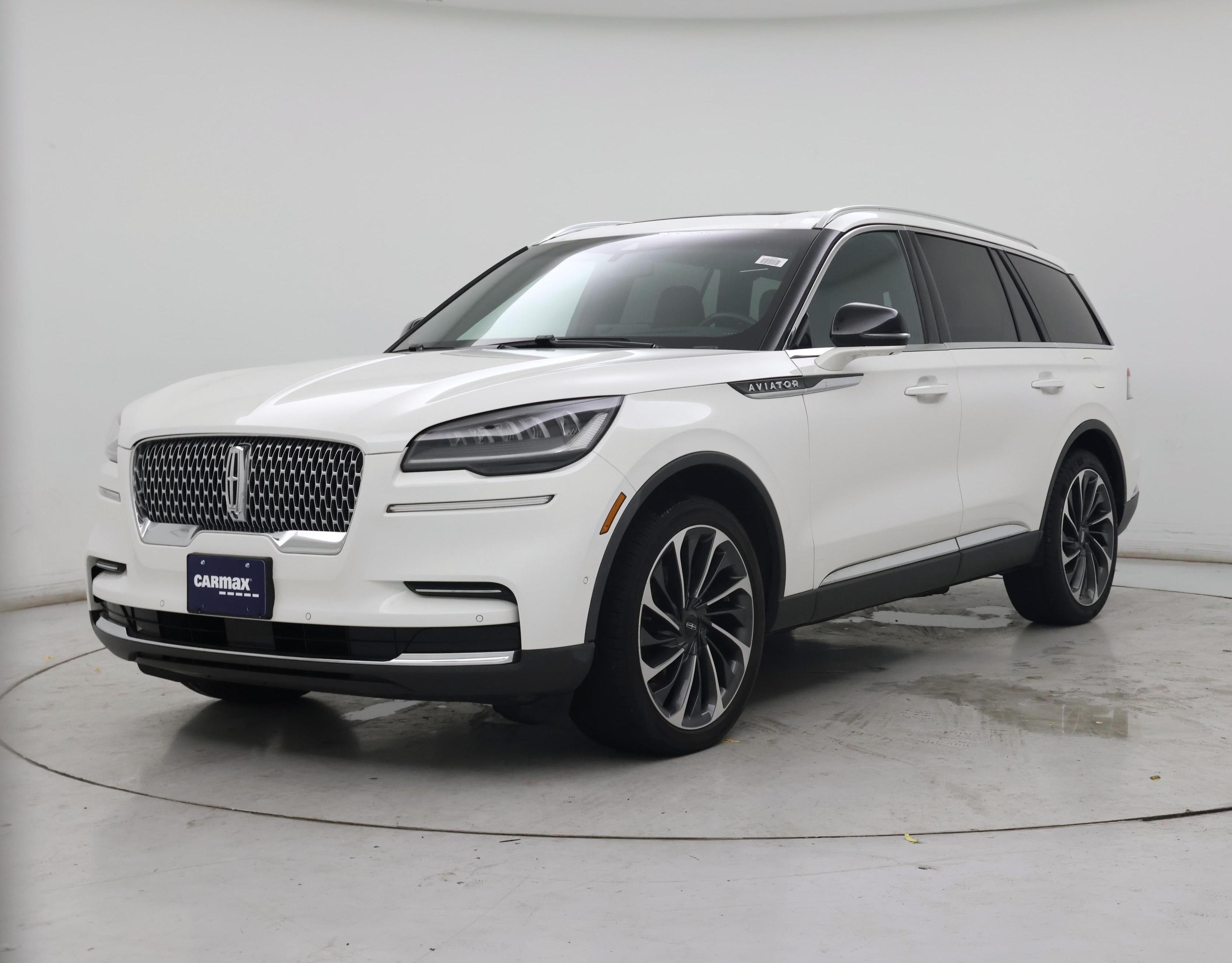 Thumbnail: 2023 Lincoln Aviator - 4