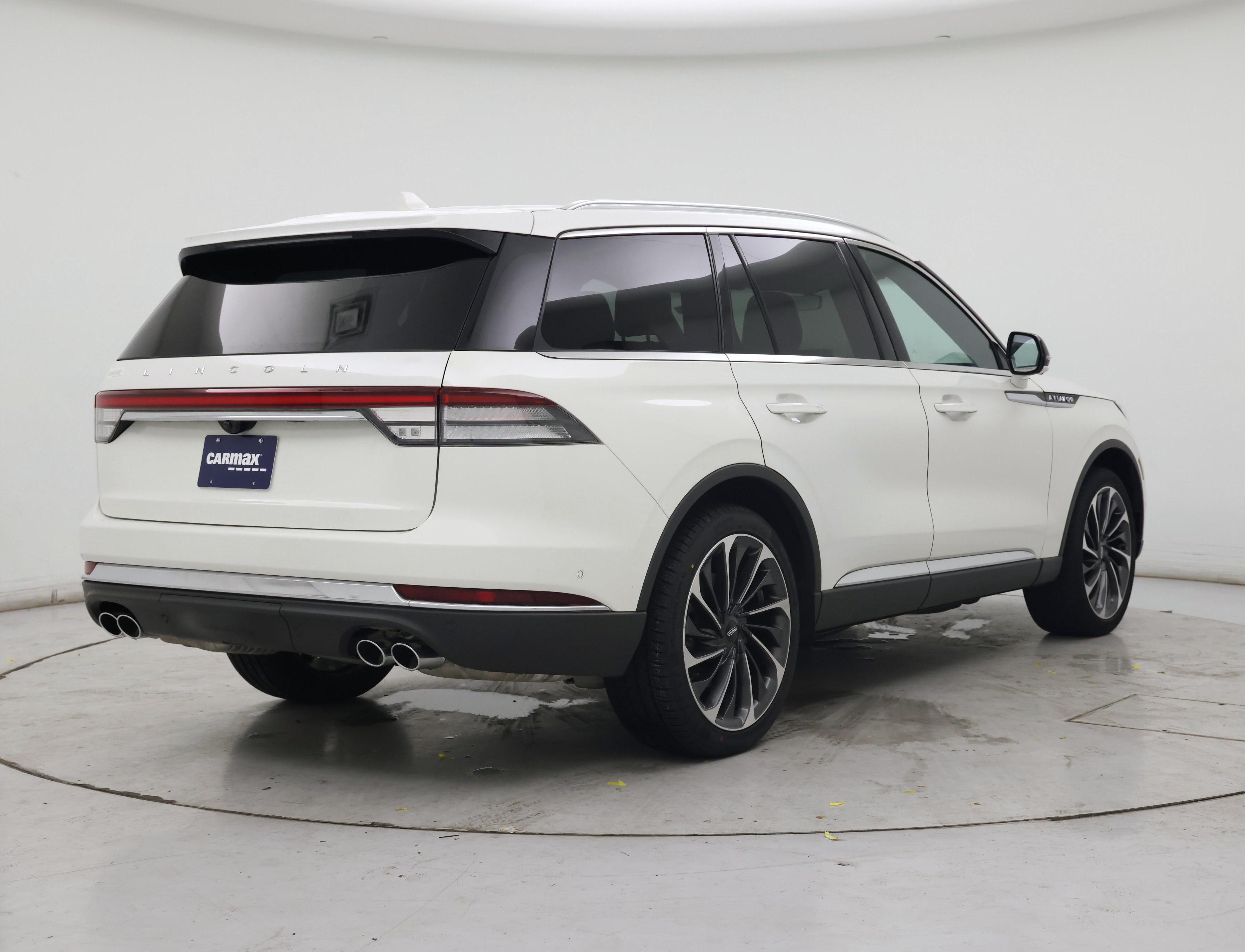 Thumbnail: 2023 Lincoln Aviator - 8