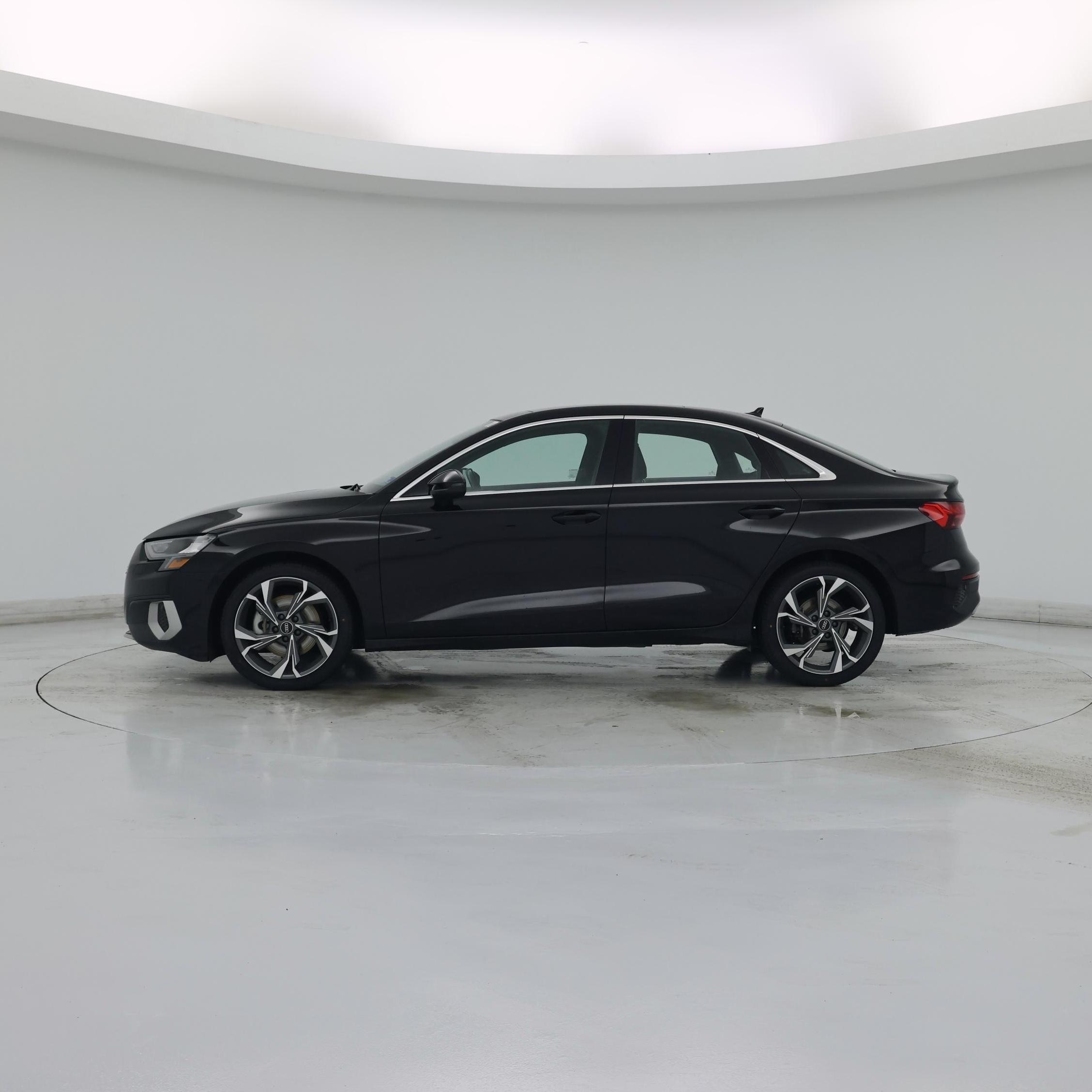 Thumbnail: 2022 Audi A3 - 3