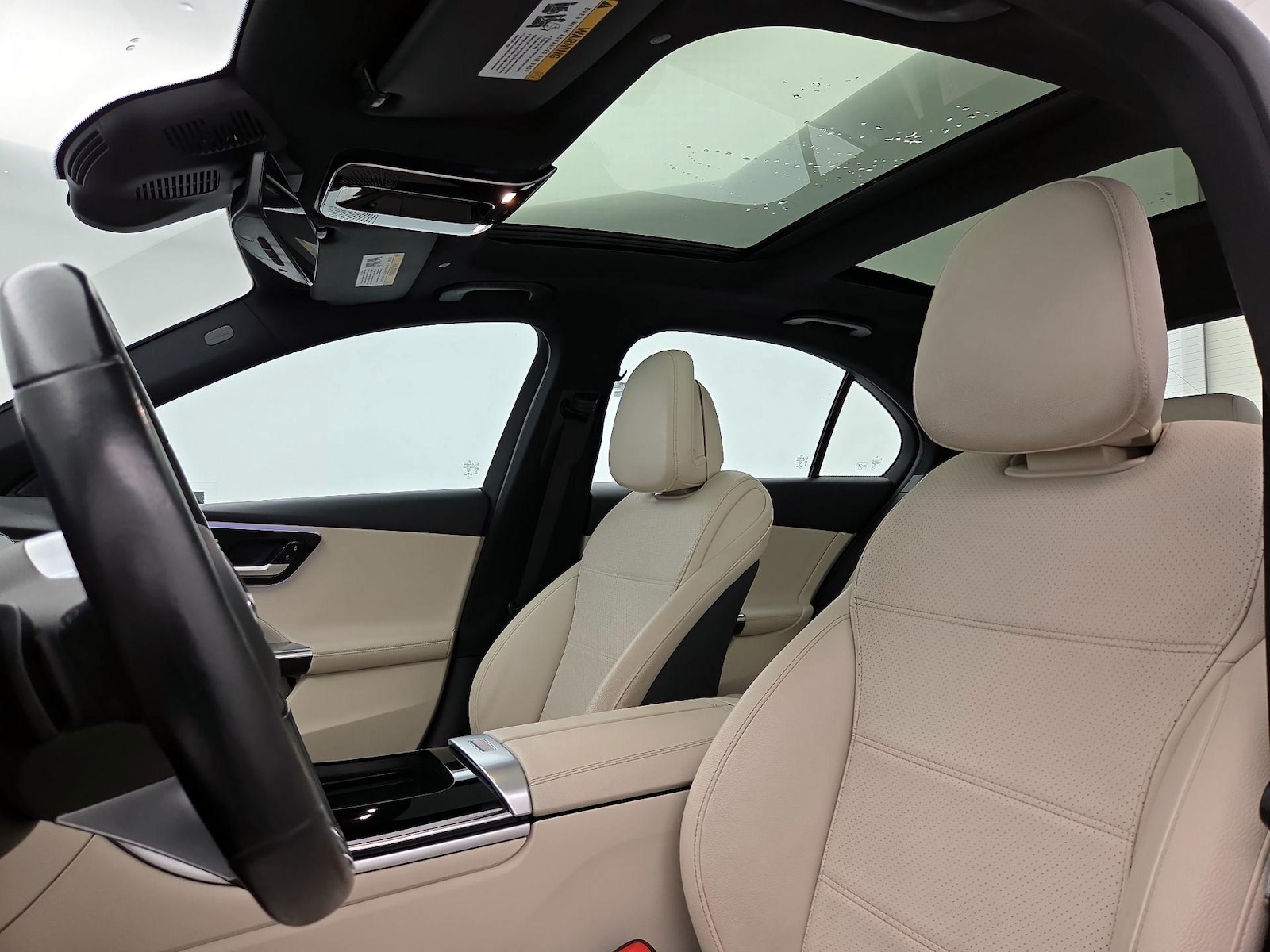 Sunroof(s) & Overhead Airbags