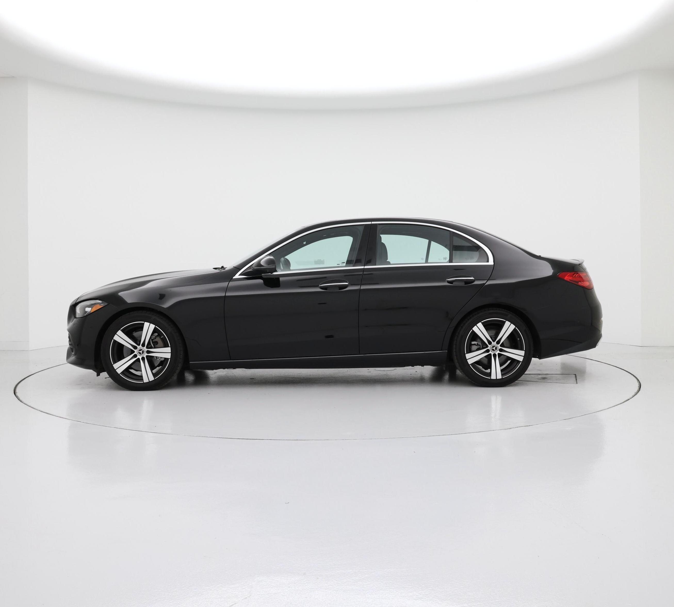 Thumbnail: 2025 Mercedes-Benz C-Class - 3